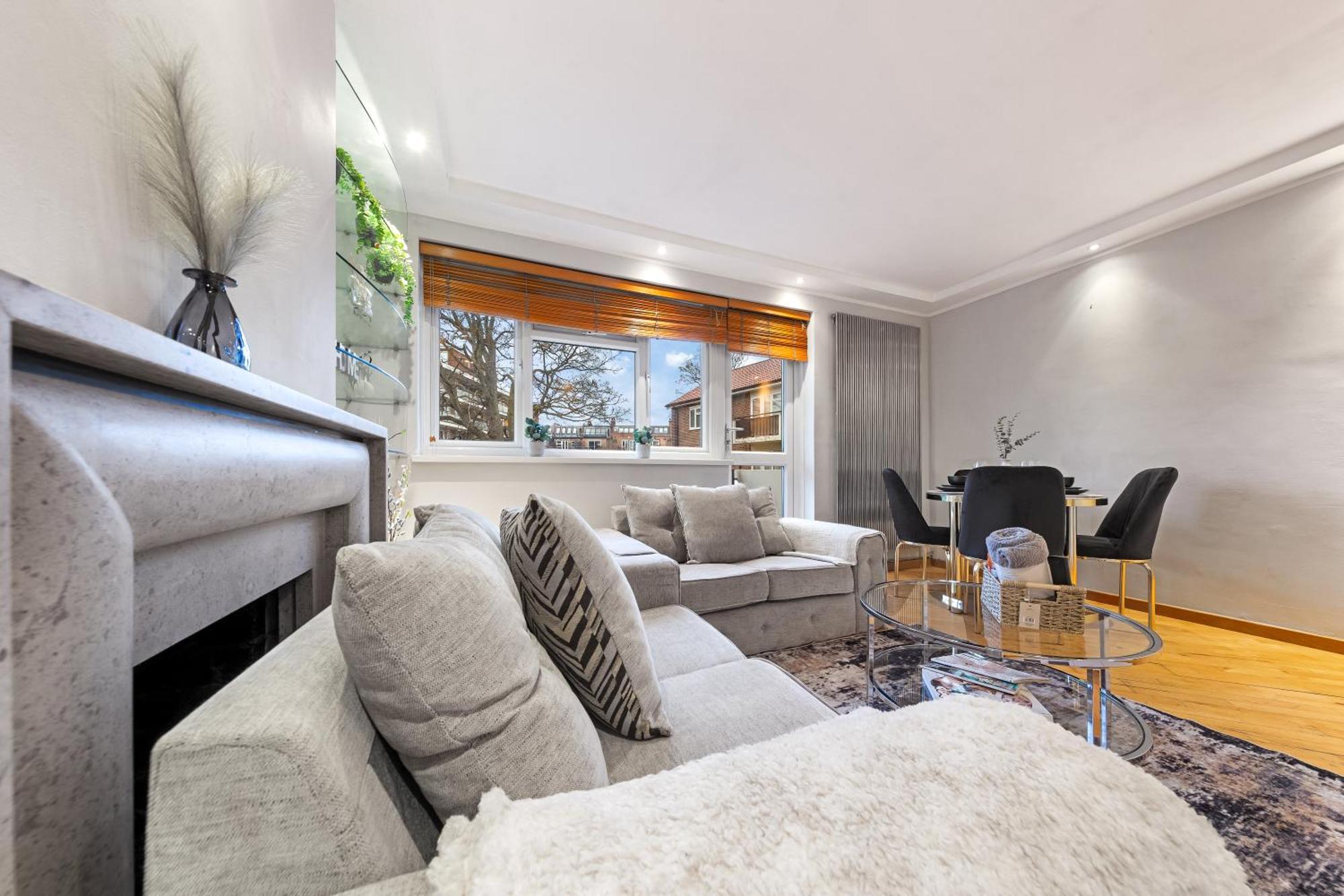 Elegant Retreat - Sleeps 6 - Close To Putney & Stamford Bridge Appartement *