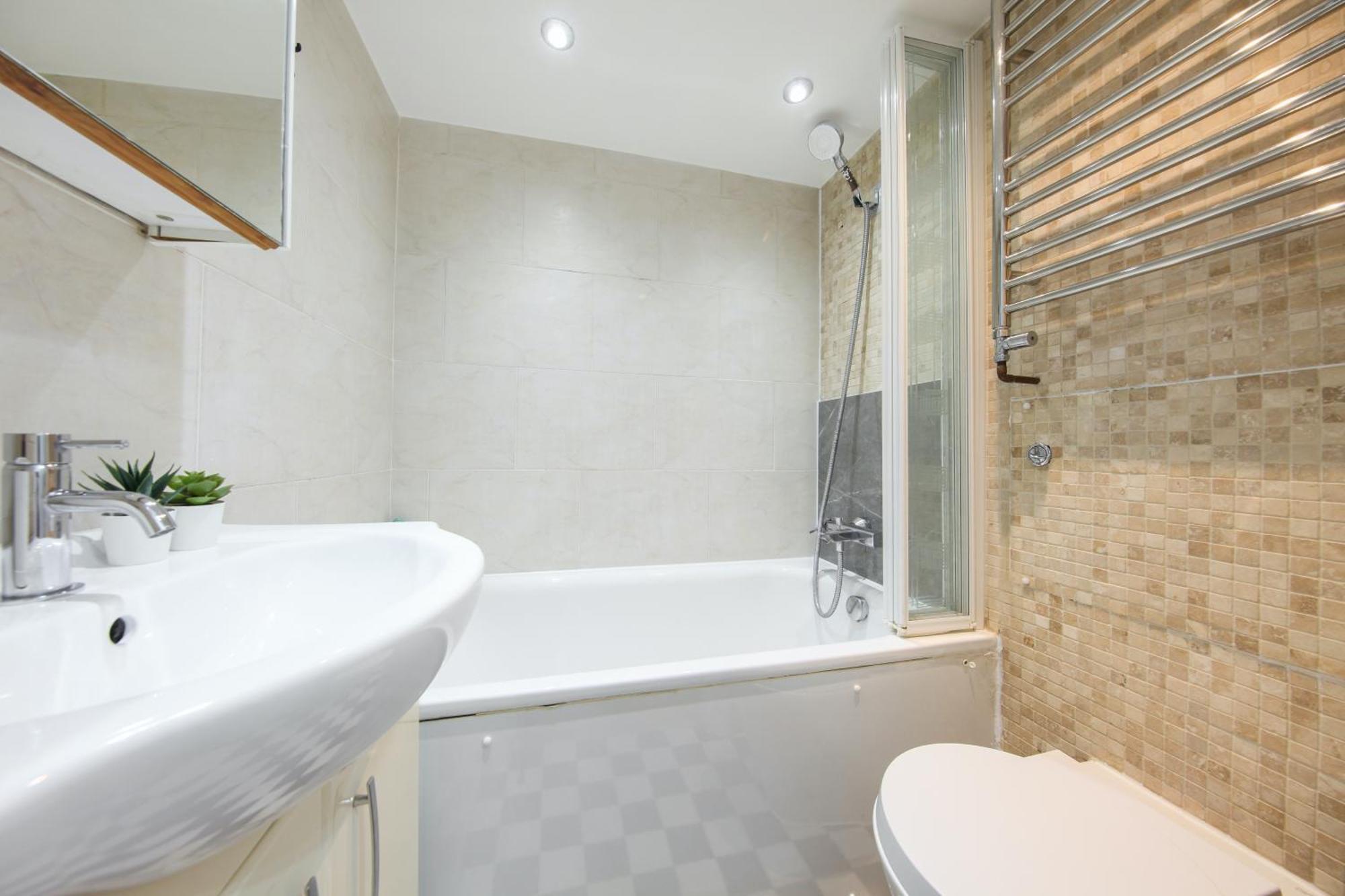 Appartement Hyde Park Haven, Up To 6 Sleeps By Keyhol Short Let Londres