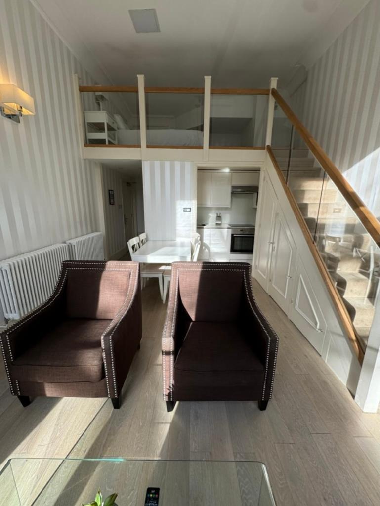 Appartement Luxury Mezzanine In Kensington / Earls Court Garden Square *