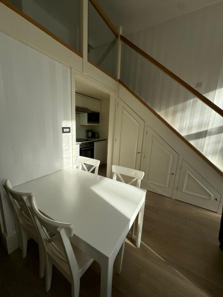 Apartamento Luxury Mezzanine In Kensington / Earls Court Garden Square *