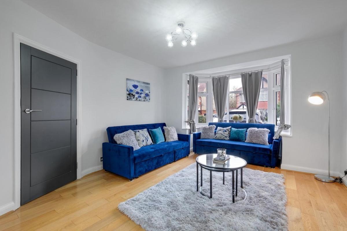 Stylish 3br House Close To Wembley Stadium And Arena Hébergement de vacances *