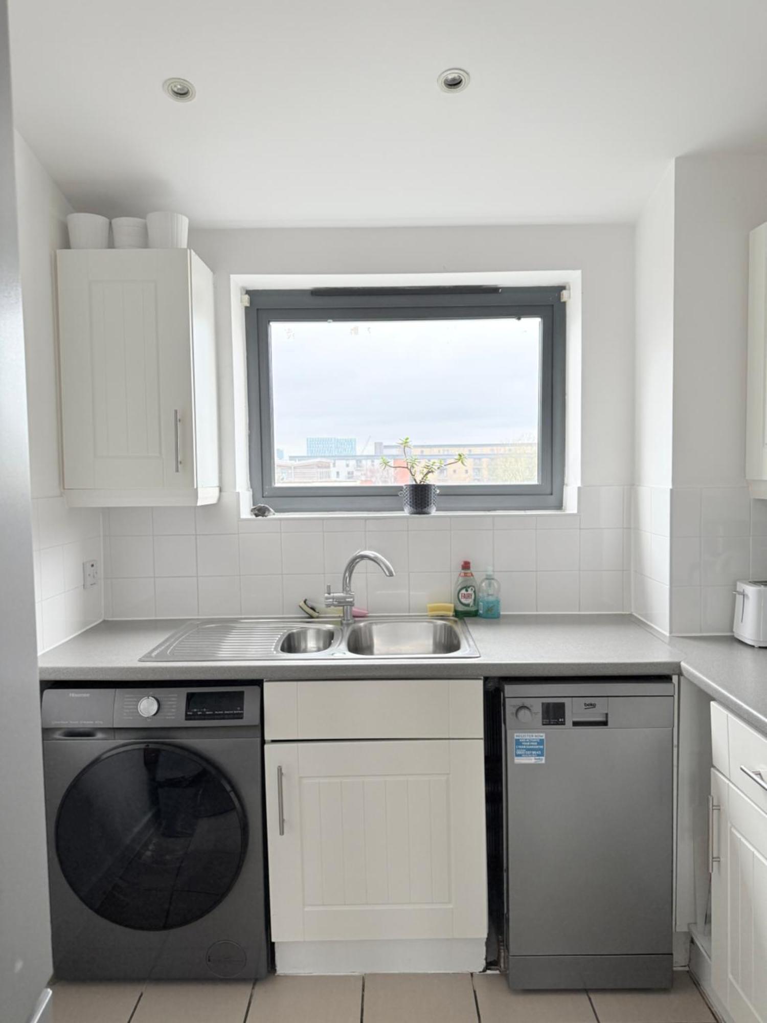 Spacious 2 Bedroom Flat, Near Kings Cross, Location Appartement *