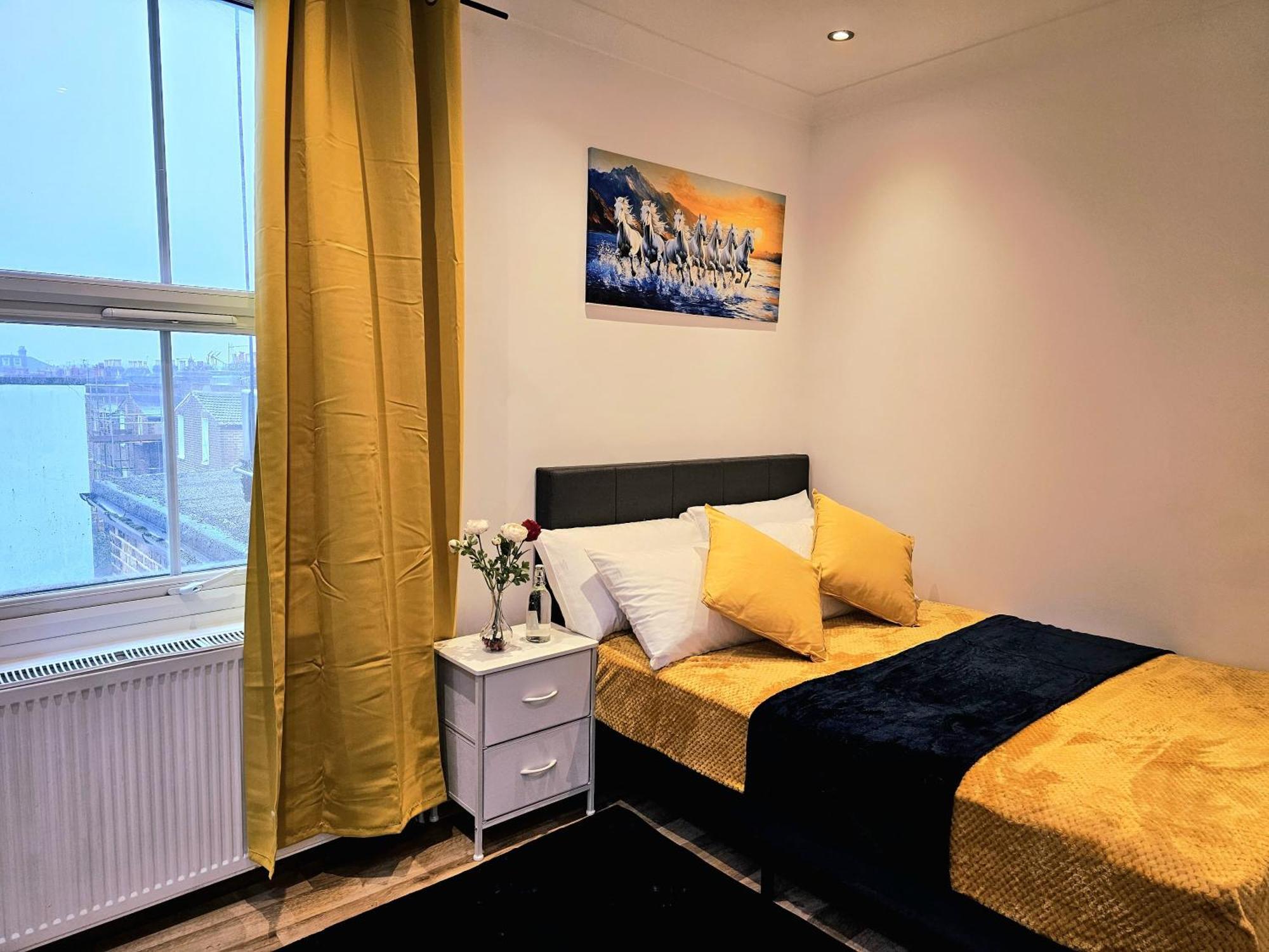 Elegant Spacious Flat * London