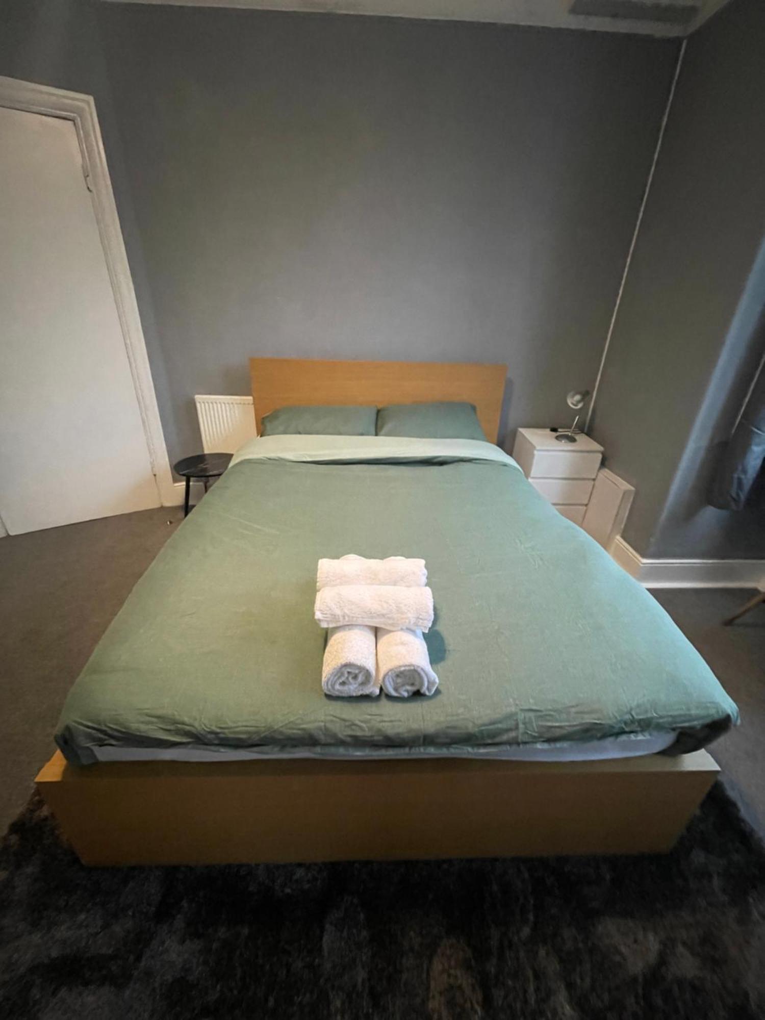 Cosy Double A Stones Throw From Wembley Stadium Guest house London