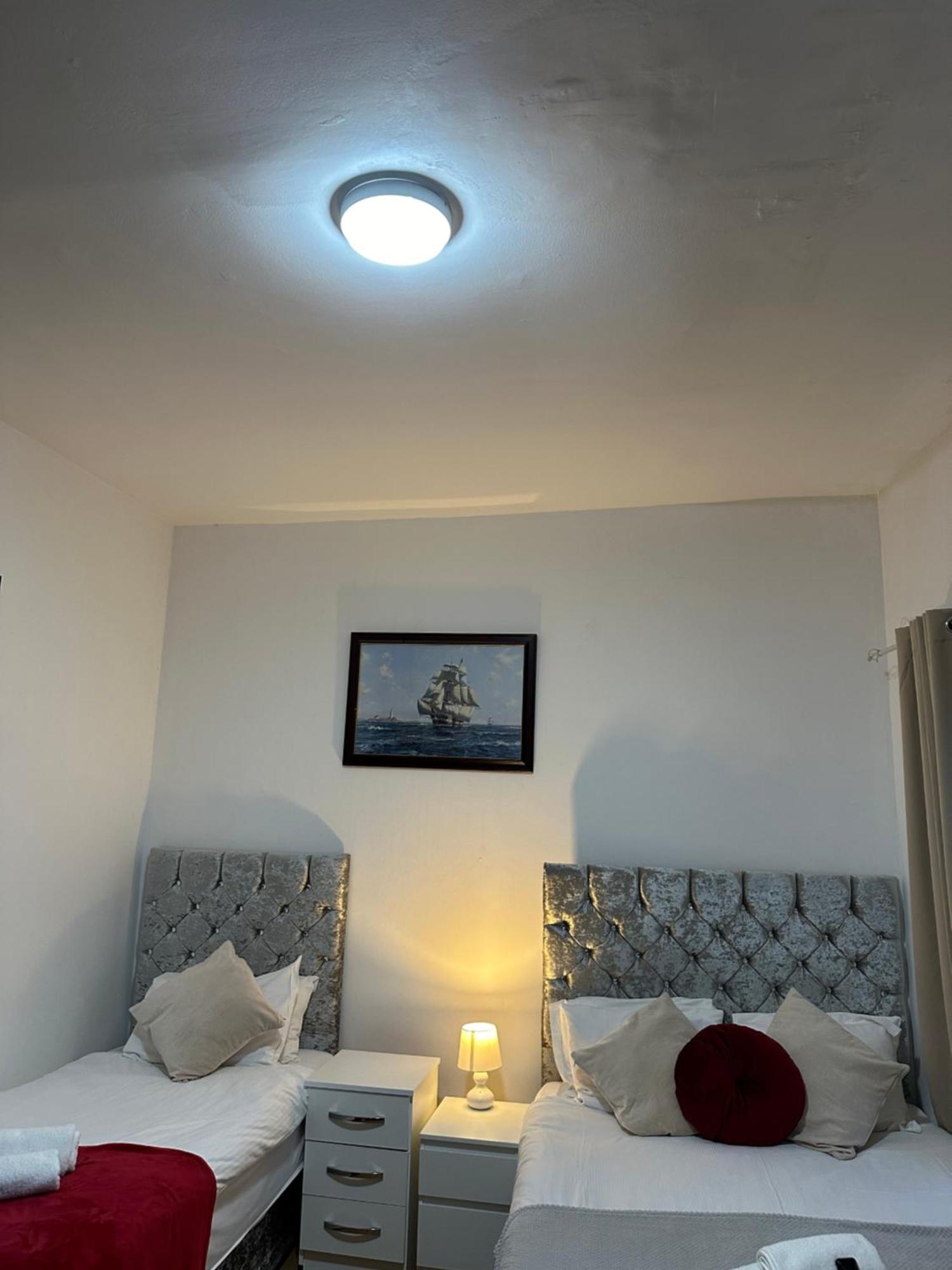 Tower Bridge Roomzzzz