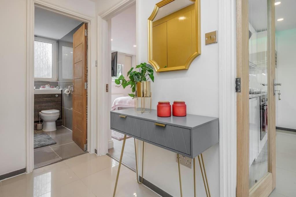 Lovely 2-bedroom With Balcony And Park View * Londres