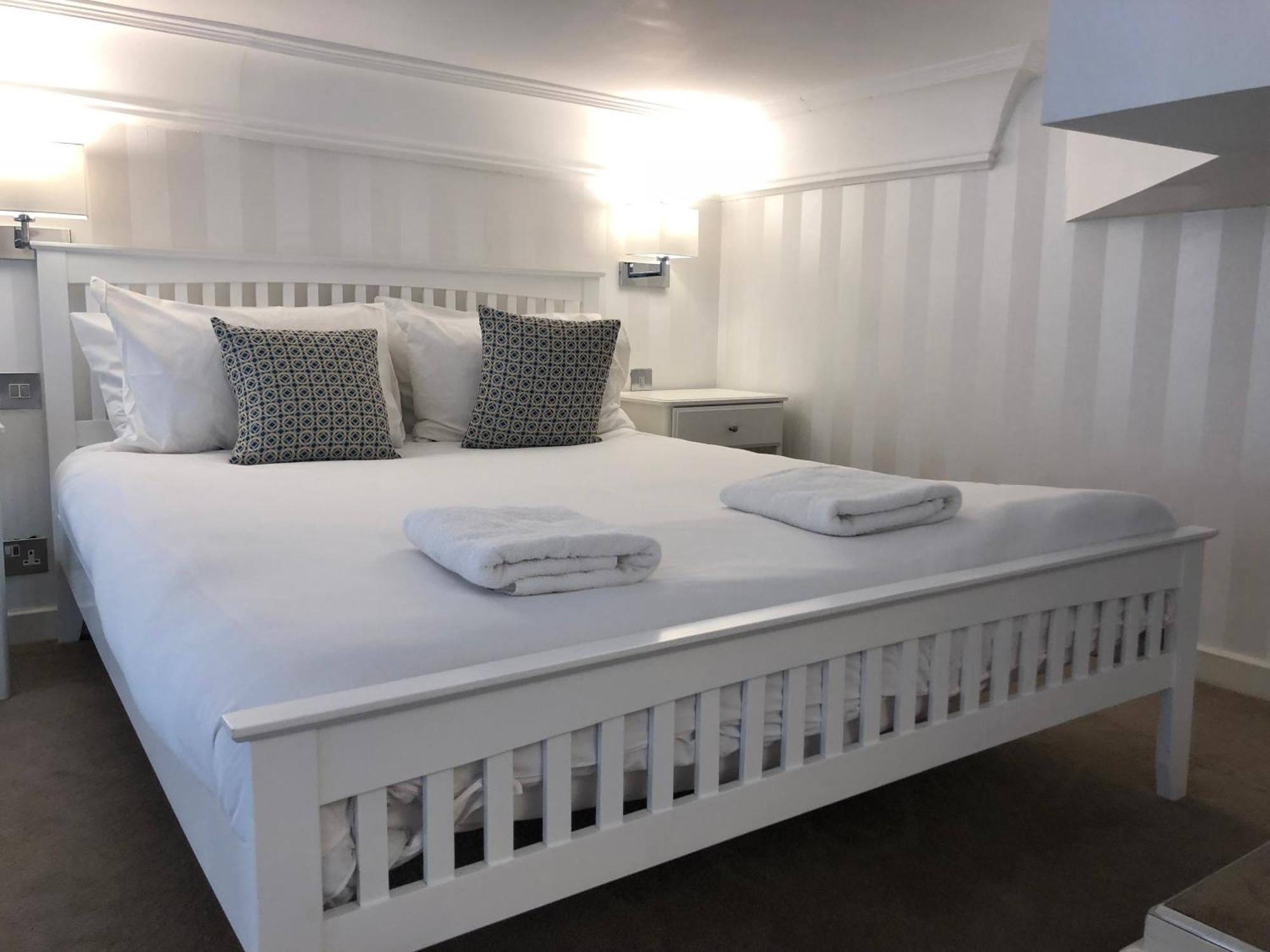 Luxury Mezzanine In Kensington / Earls Court Garden Square Appartement
