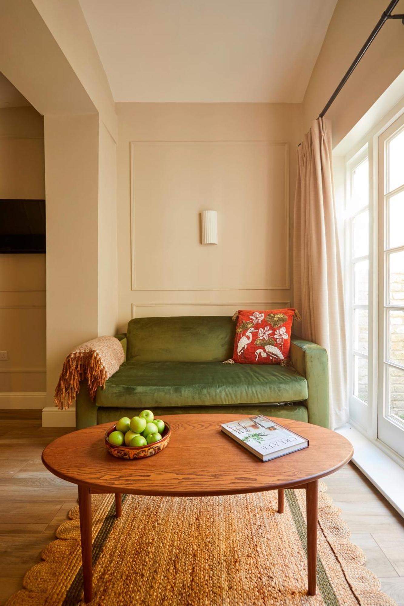 Georgian House 4*