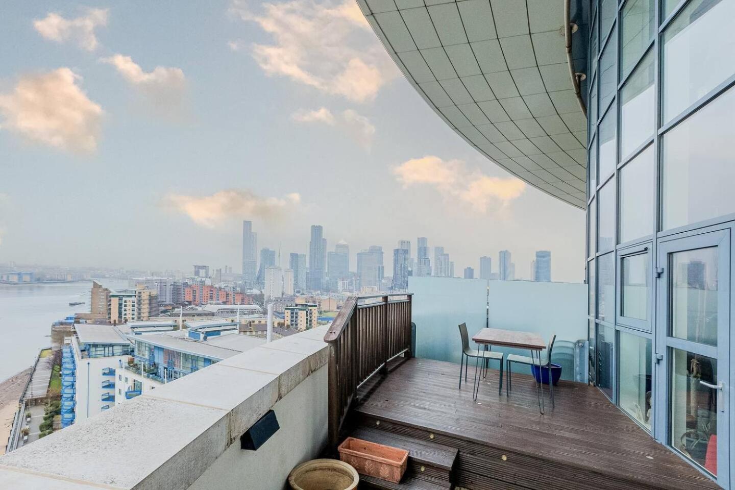 Canary Wharf Riverside Penthouse Londres
