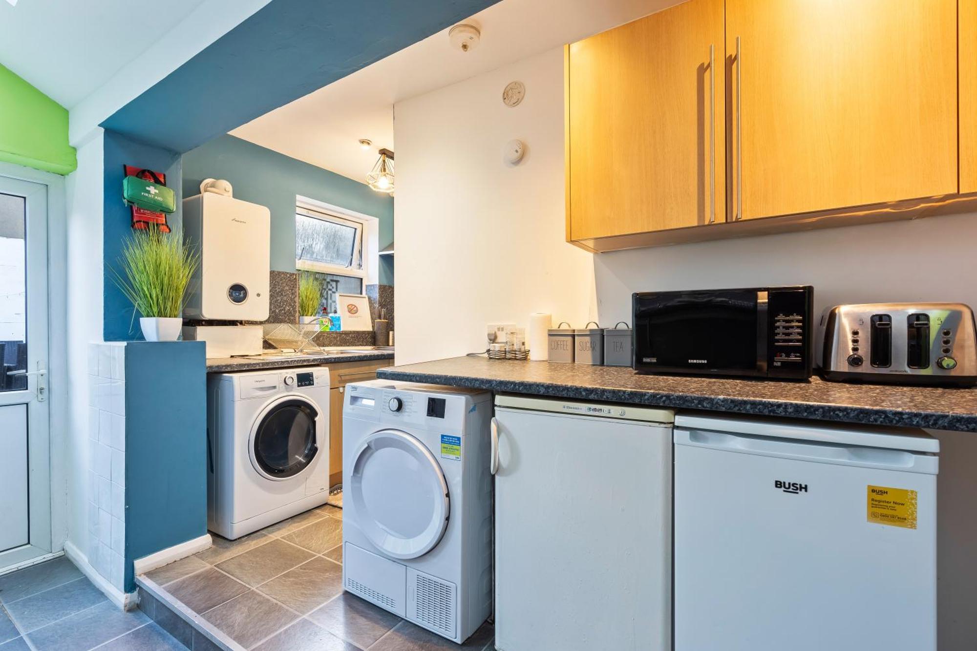 Impeccable 4-bed House In Brixton