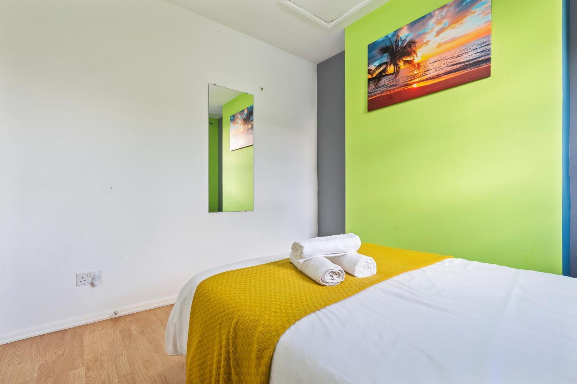 Impeccable 4-bed House In Brixton Сasa de vacaciones Londres