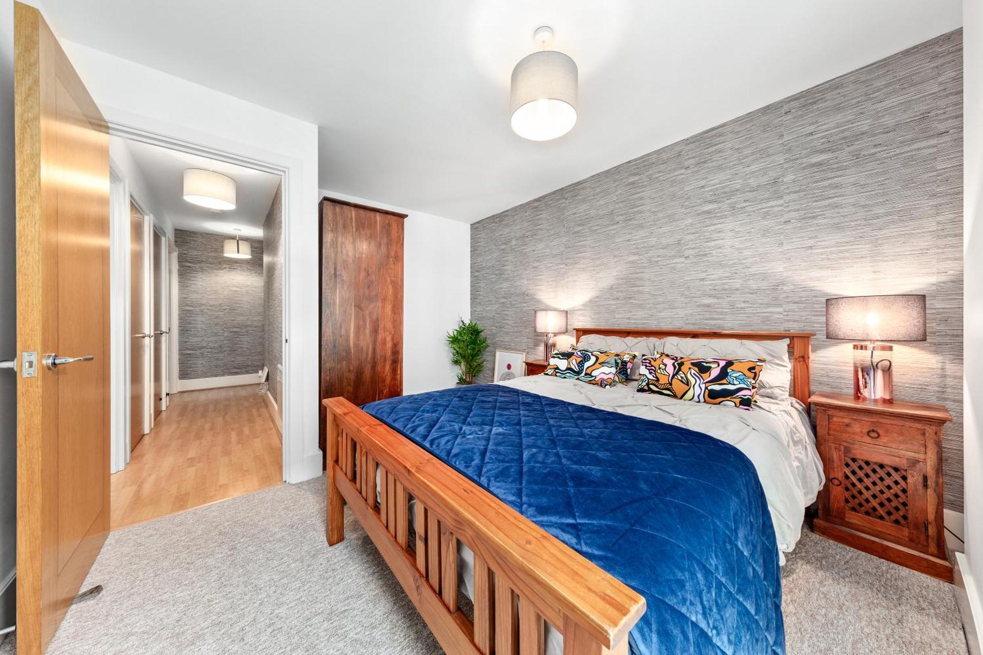 St, George Wharf Vauxhall Bridge Large 2bedrooms With River View Panoramic Balcony *