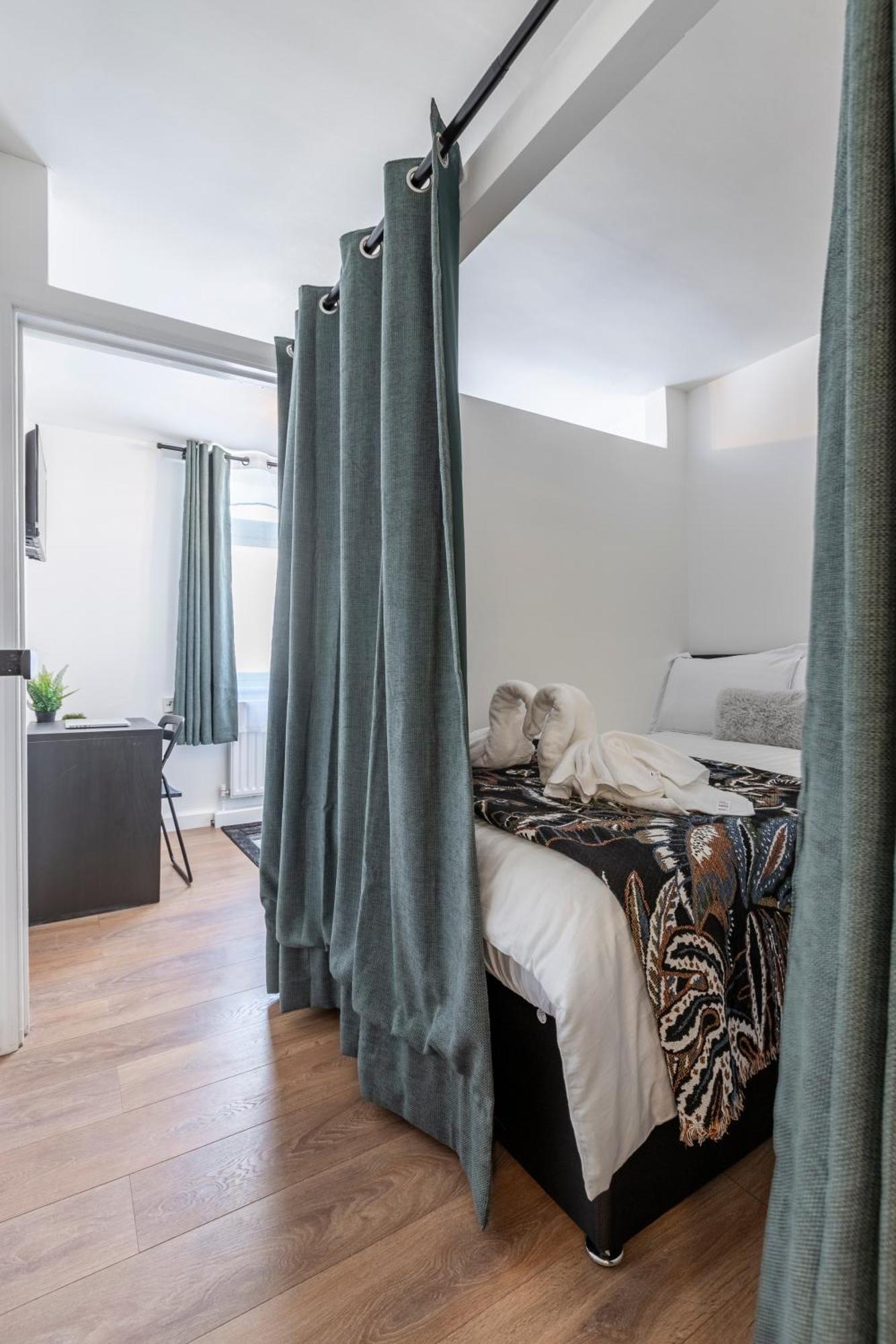 Shepherds Haven Luxury 4 Bed Flat With Self Check In Appartement Londres