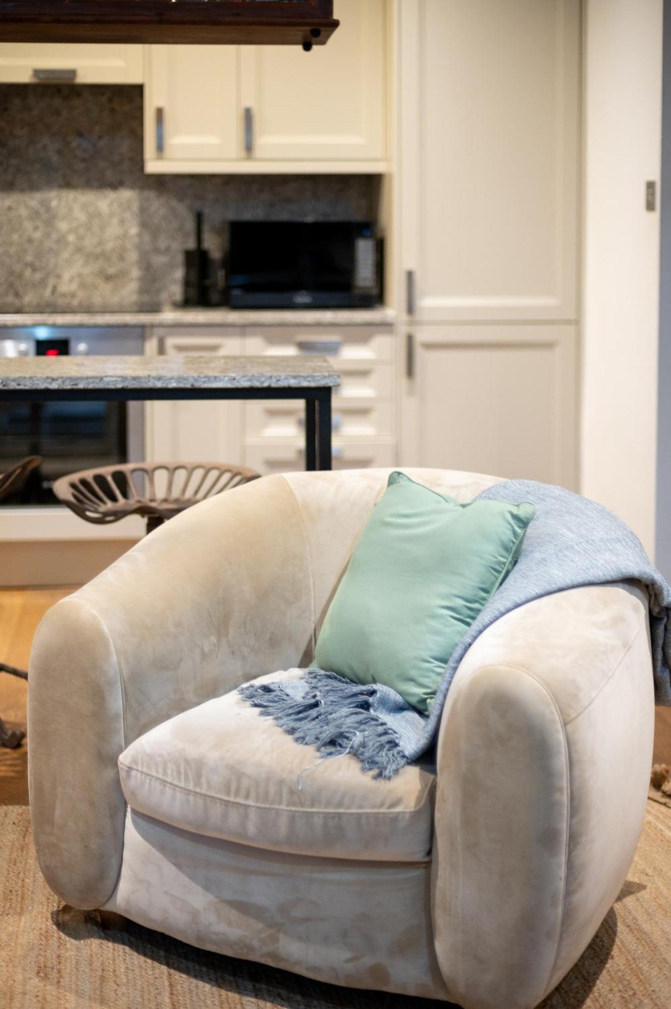 Unique Luxury 3br In The Heart Of London, Moments Away From The Vibrant Brick Lane, Shoreditch And Liverpool Street