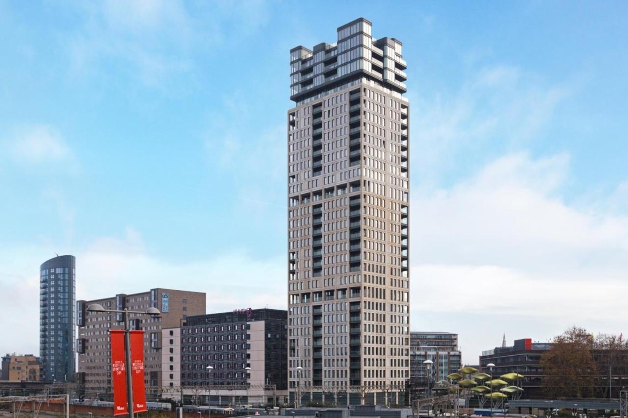 Appartement Station 1 Minute, Gym , Smart Tv , 1 Min To Westfield Centre Londres
