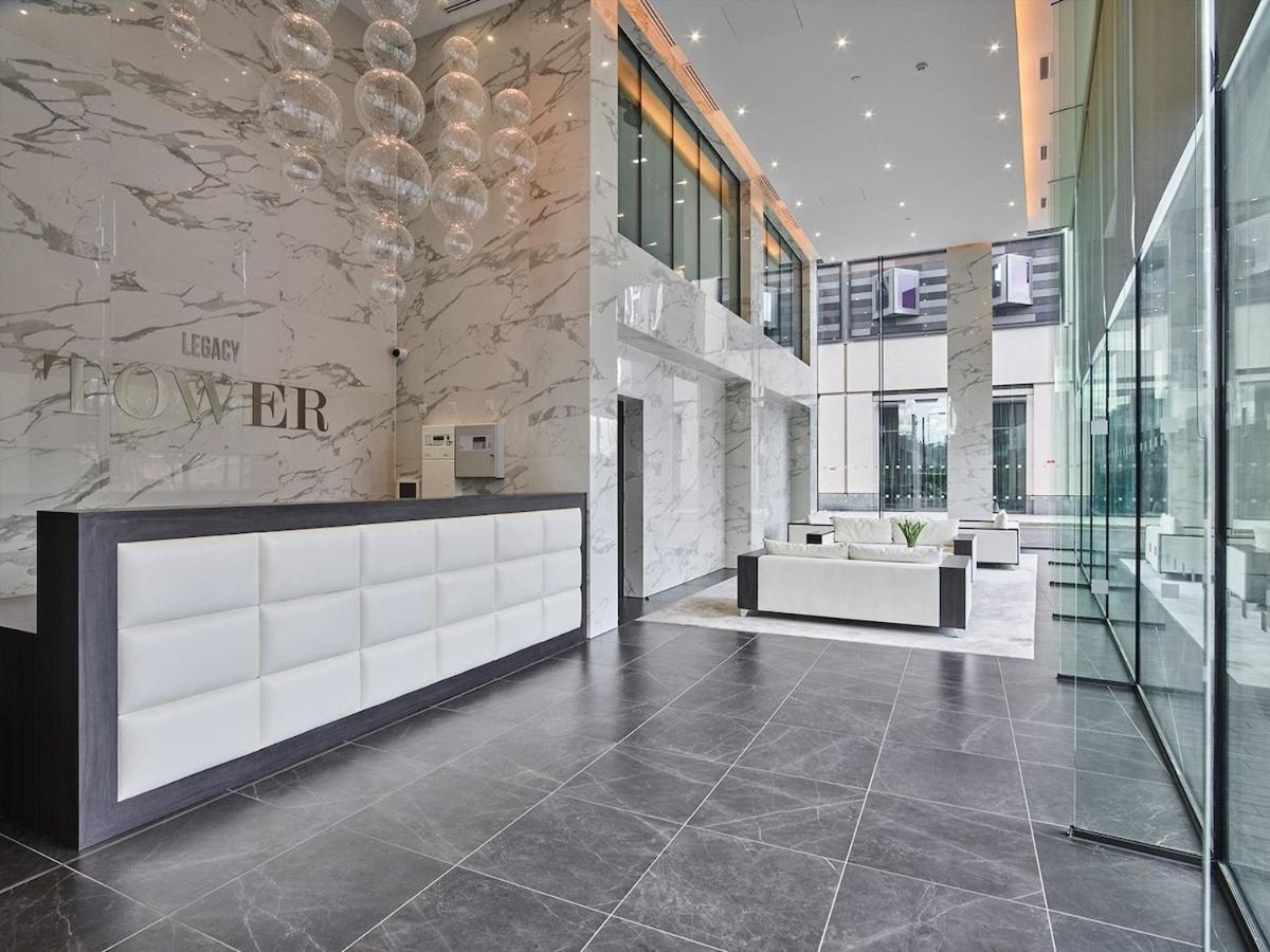 Appartement Station 1 Minute, Gym , Smart Tv , 1 Min To Westfield Centre *
