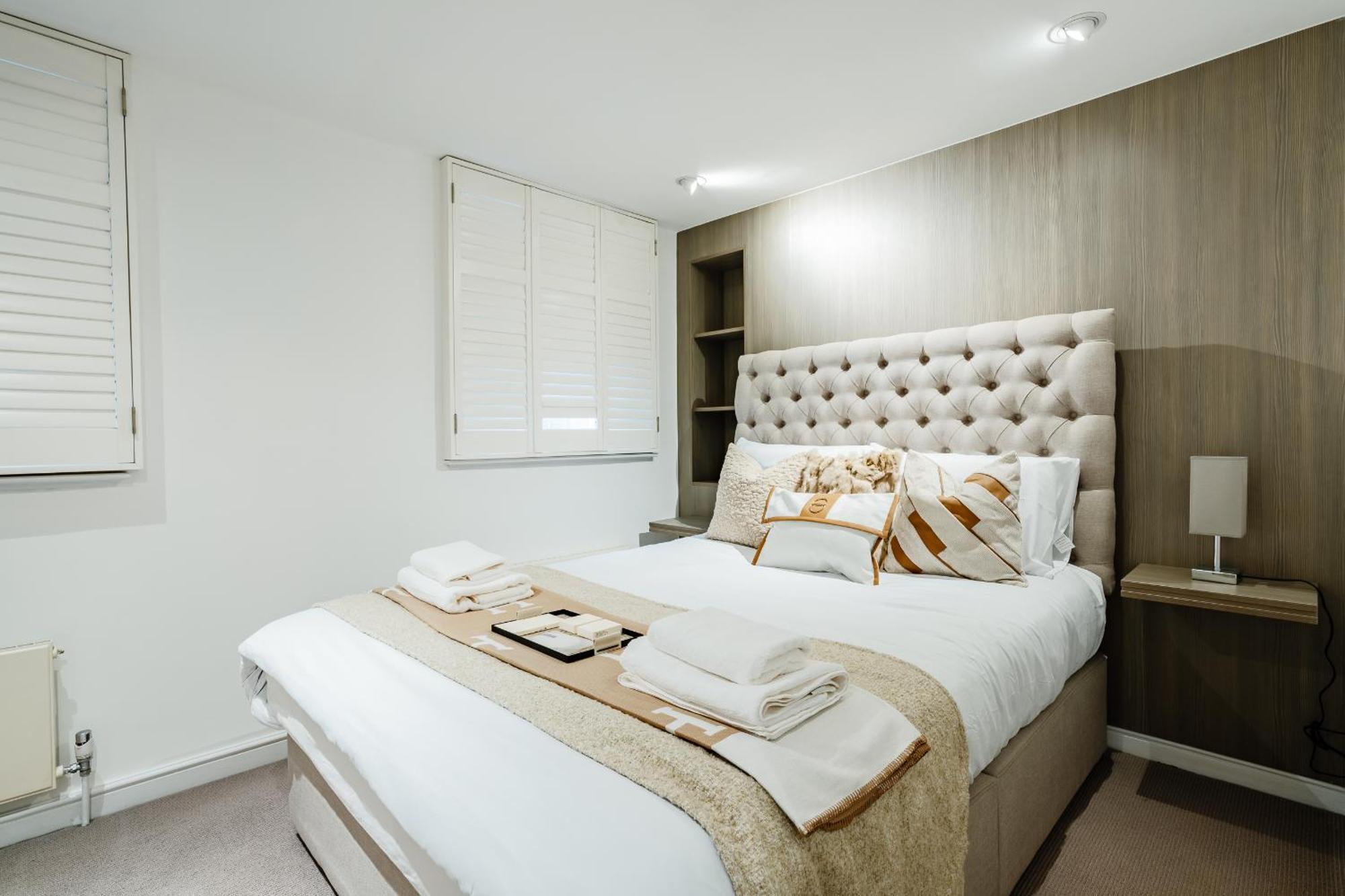Villa Luxury 3brs Home, Spacious And Cozy In Victoria Londres