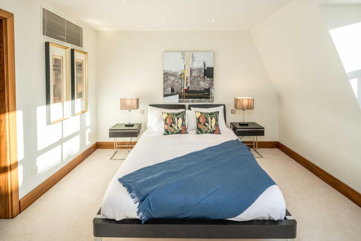 Villa -air Con- Luxury Townhouse - High St Kensington!