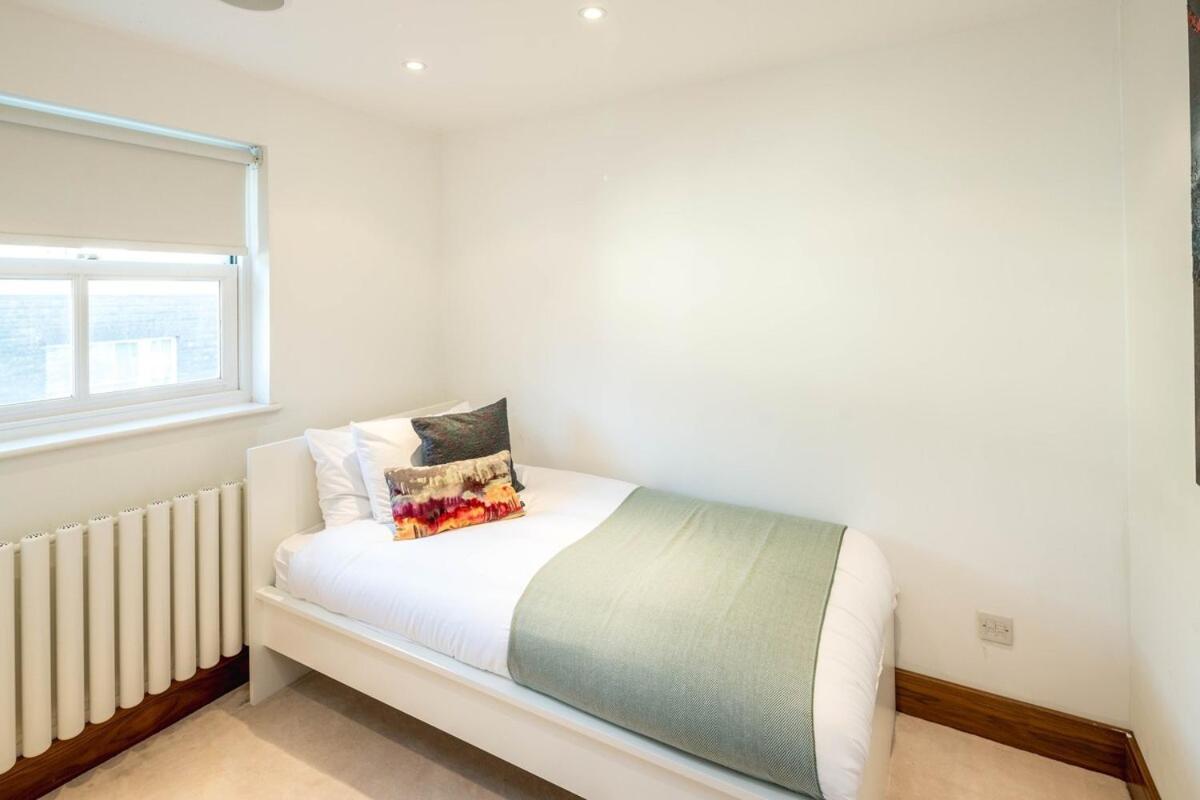 Villa -air Con- Luxury Townhouse - High St Kensington! *