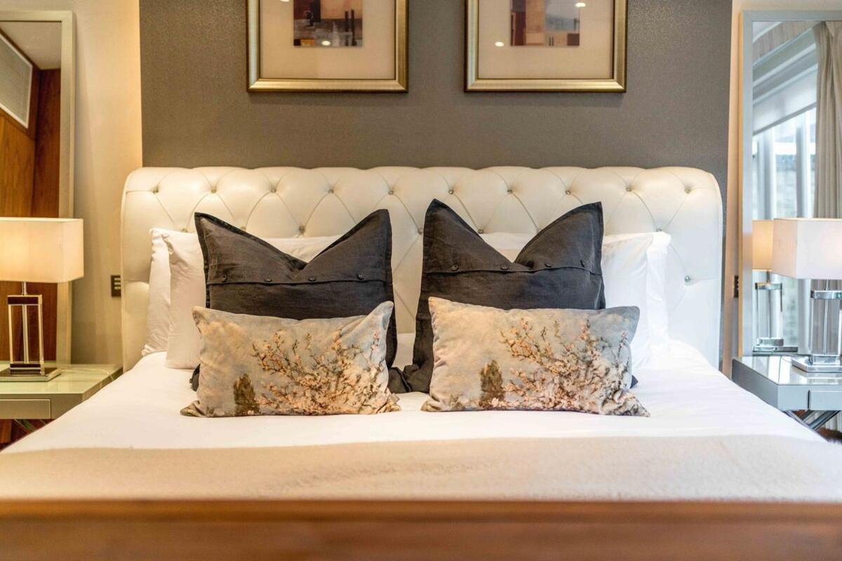-air Con- Luxury Townhouse - High St Kensington! Villa London