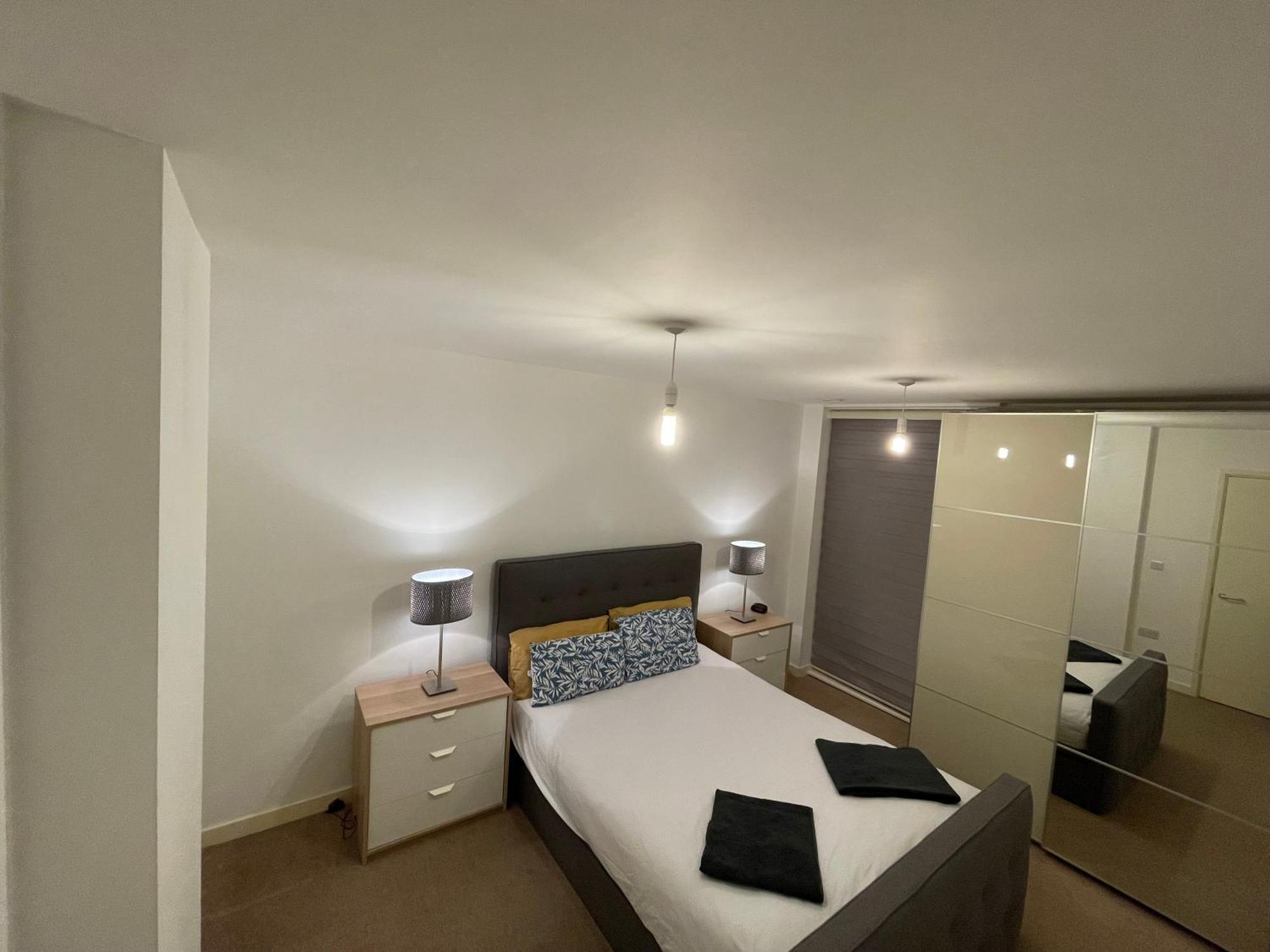 Appartement 2br-sleeps4-parking-balcony-nearcitycentre