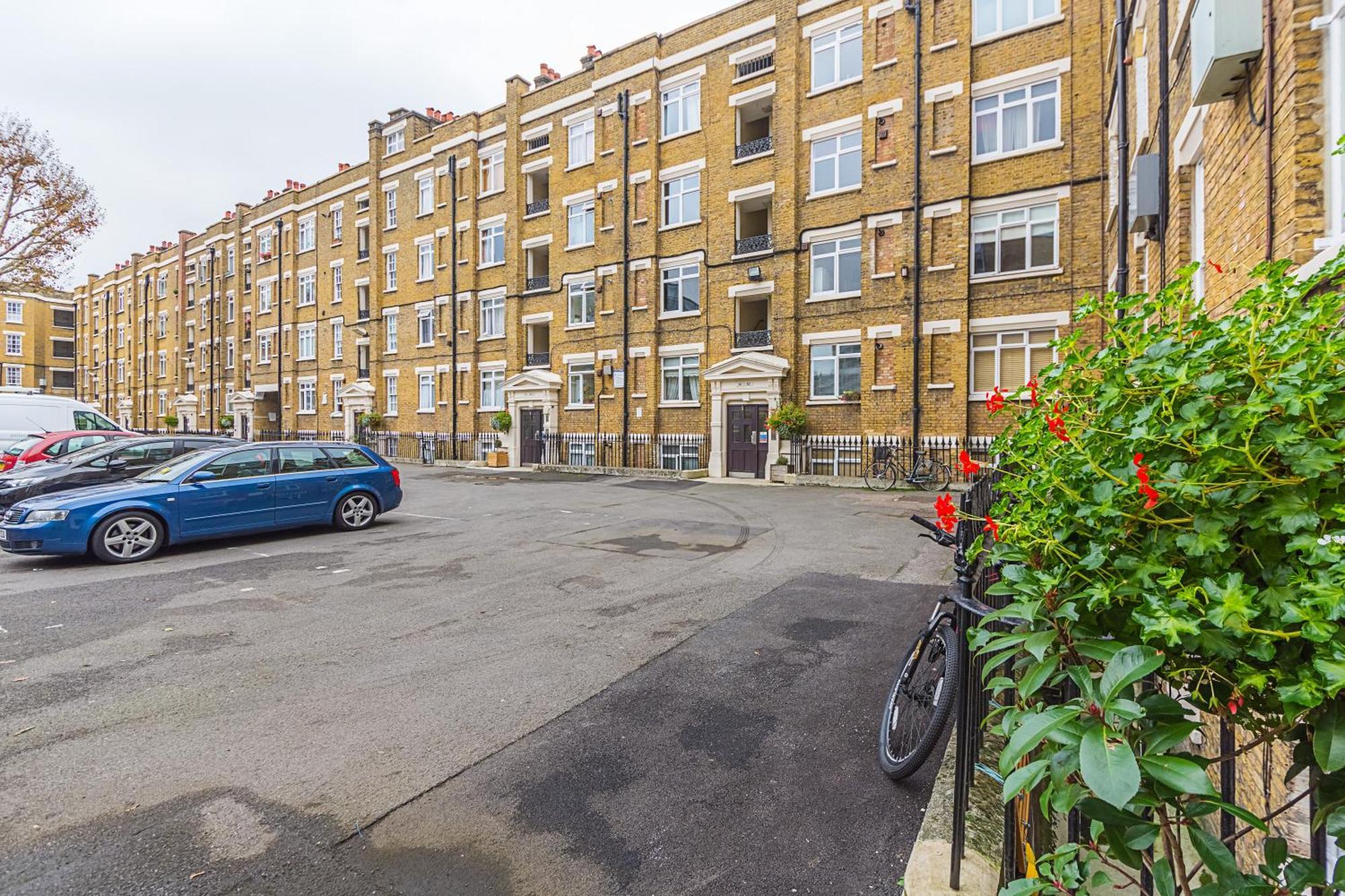 Bridge Compact Apartment, Sleeps 3 , Tube 3 Mins Walk , Zone 1 , Weekly Offers Appartement Londres