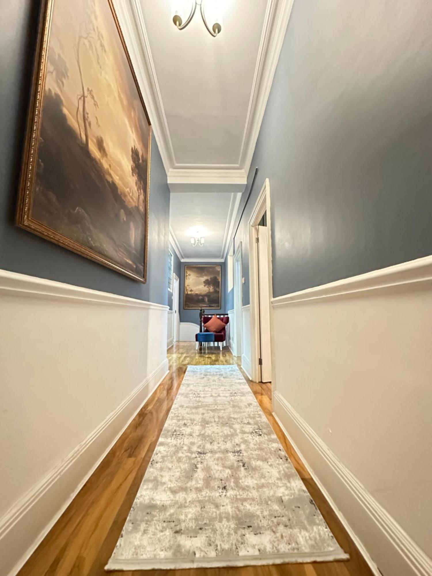 Oxford St Luxurious Apartment