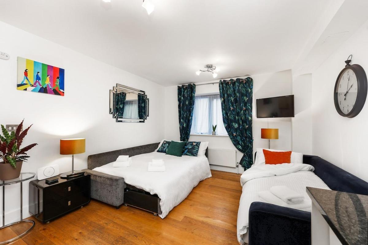 West End - Sleeps 5 - Amazing Location Appartement *