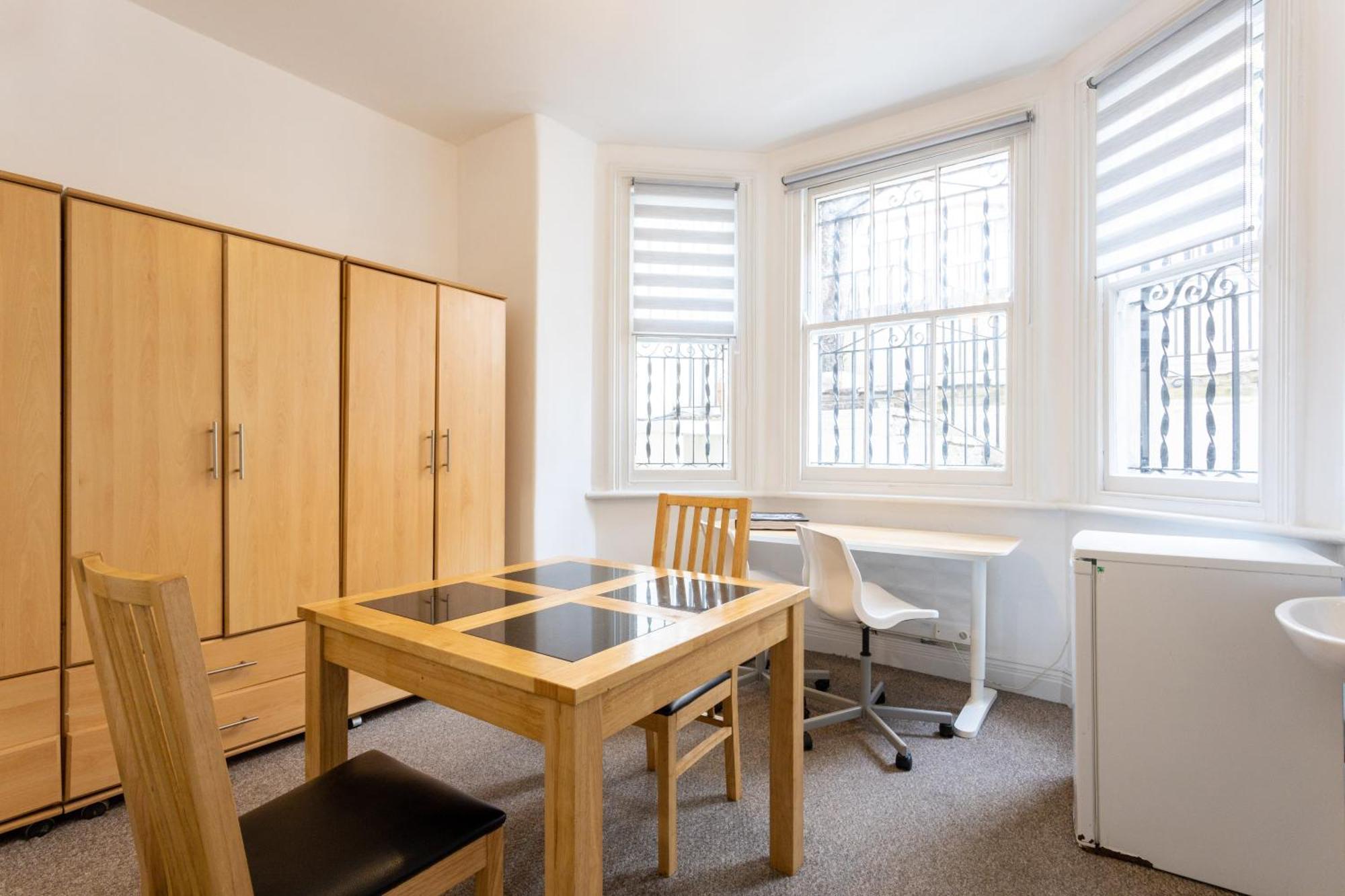 270 Earls Court Road Albergue Londres