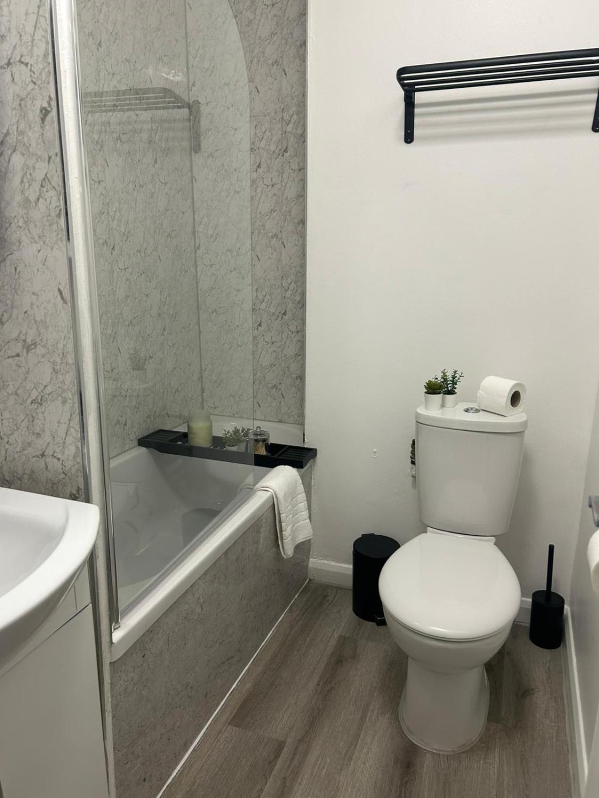 Cosy Paddington 2 Bedroom Prime Location Appartement *