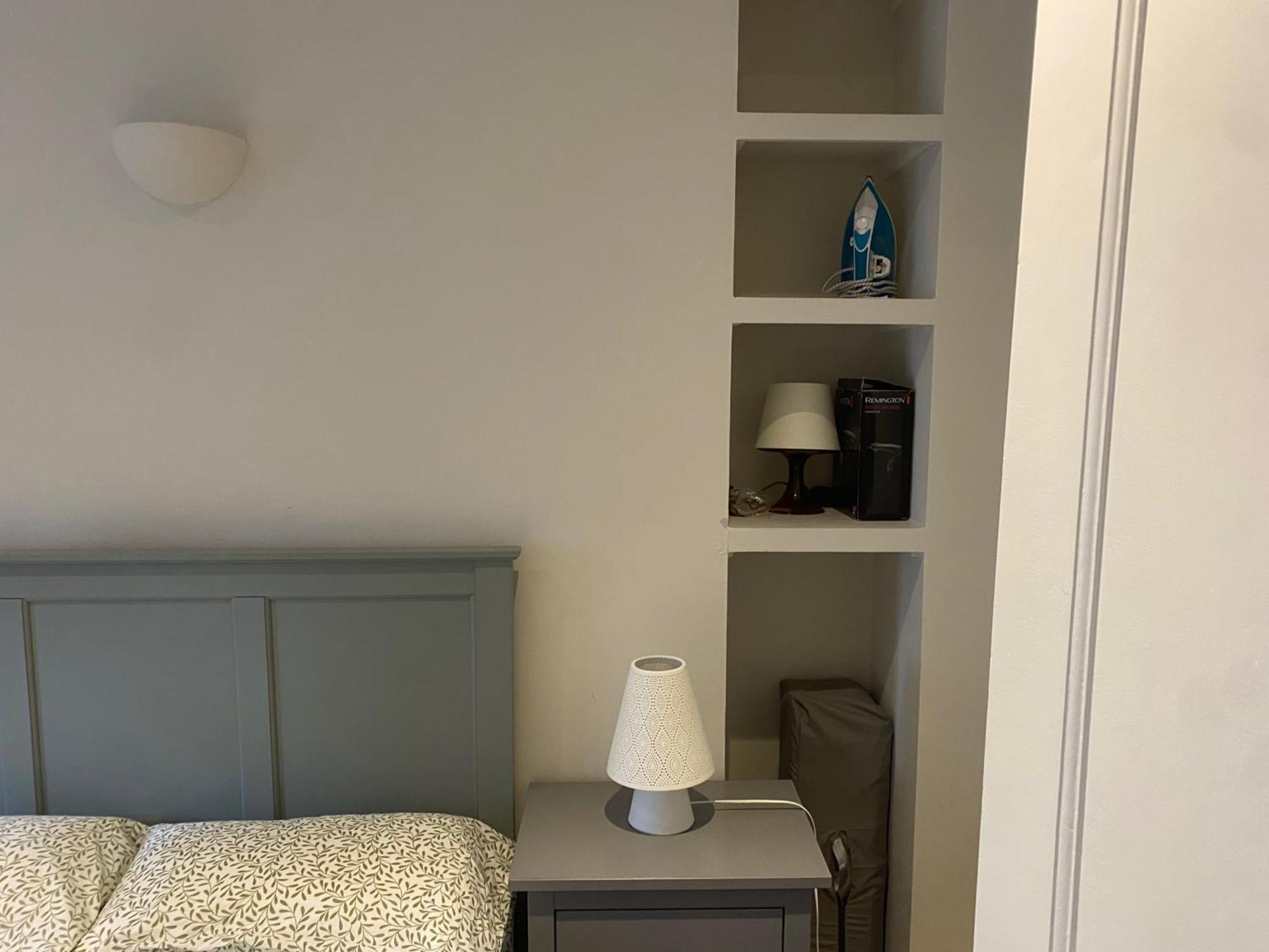 Apartment Victorian Building - Sleeps 5 - Pet Friendly *