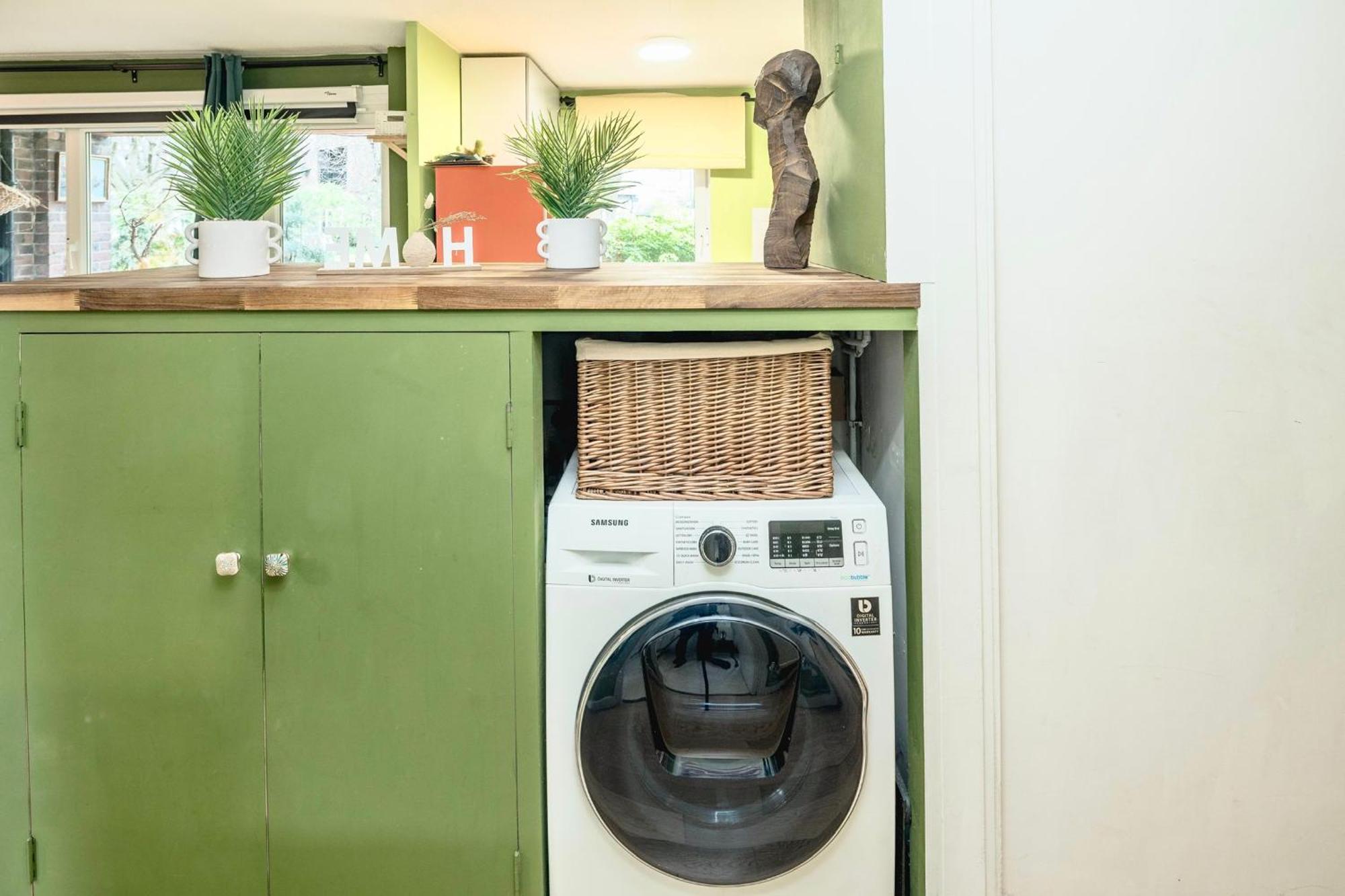 20 Percent Off -Promo Genius Offers-Citycenter Londonbridge Apartment With Parking-Wifi-Sleeps7-4Beds-Netflix-Family!