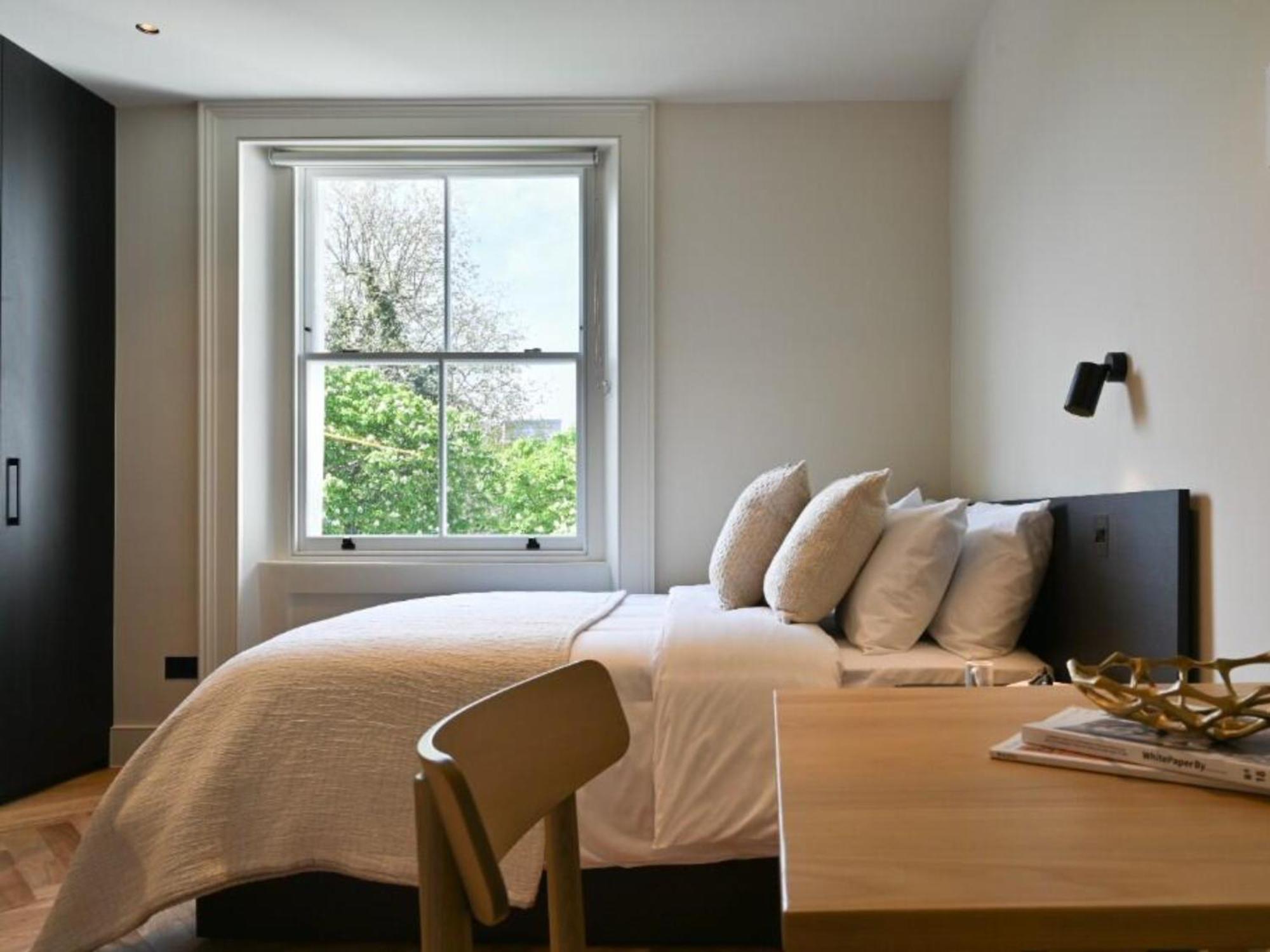 Ensuite, Exclusive Experiences