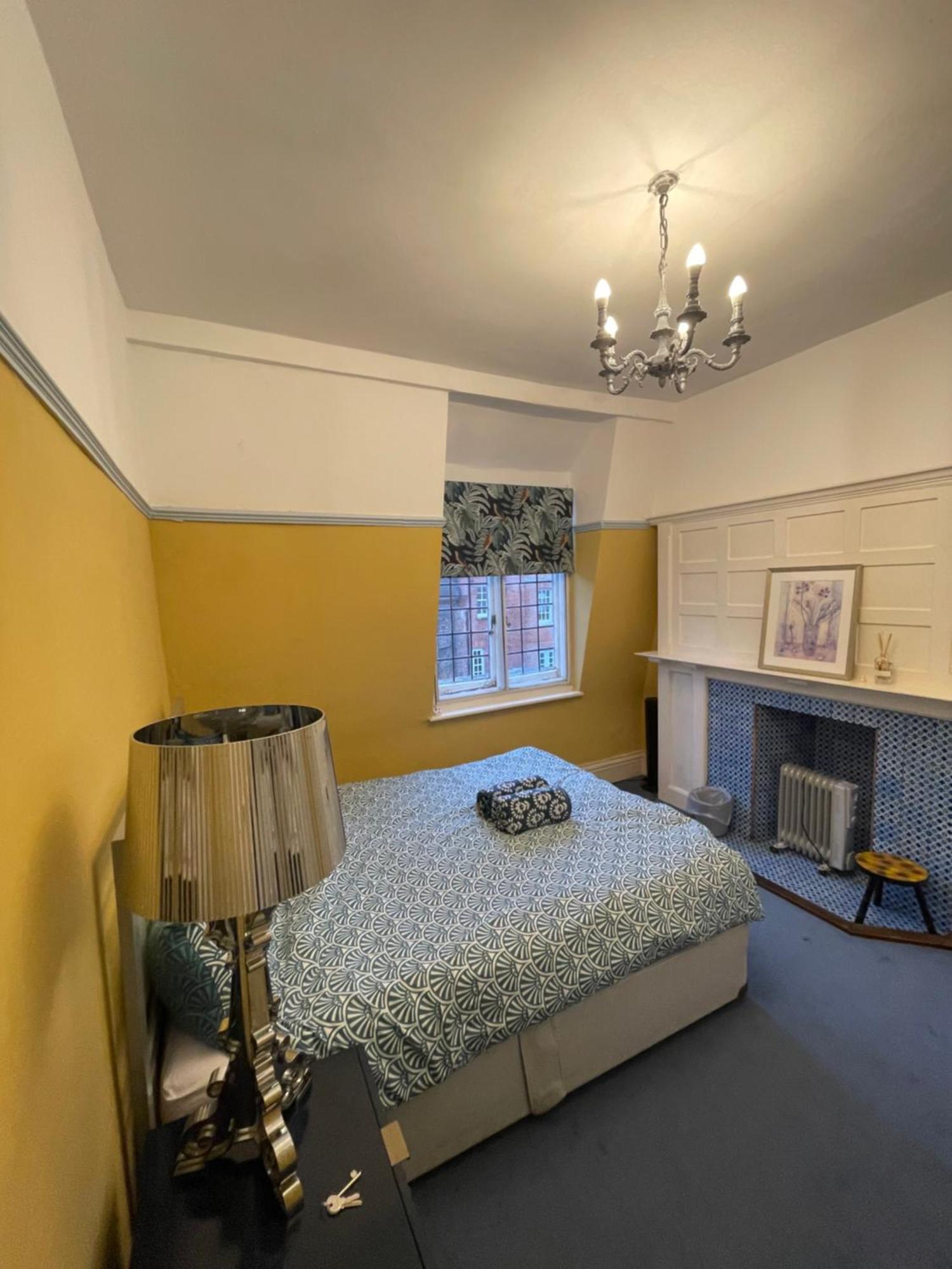 Stylish And Comfortable Double Bedroom In Mayfair * London