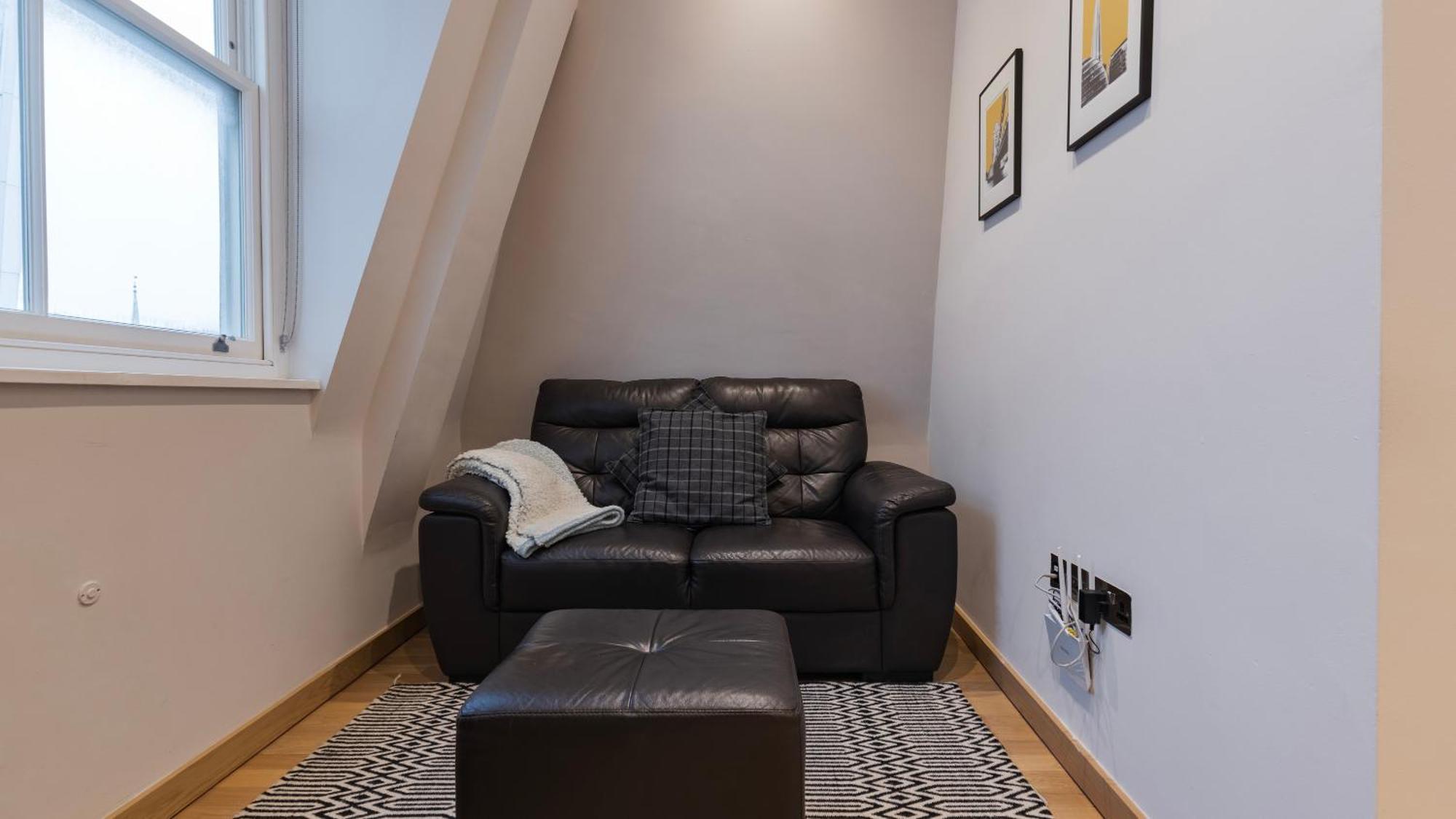 Apartahotel Bank Serviced By Lovelystay