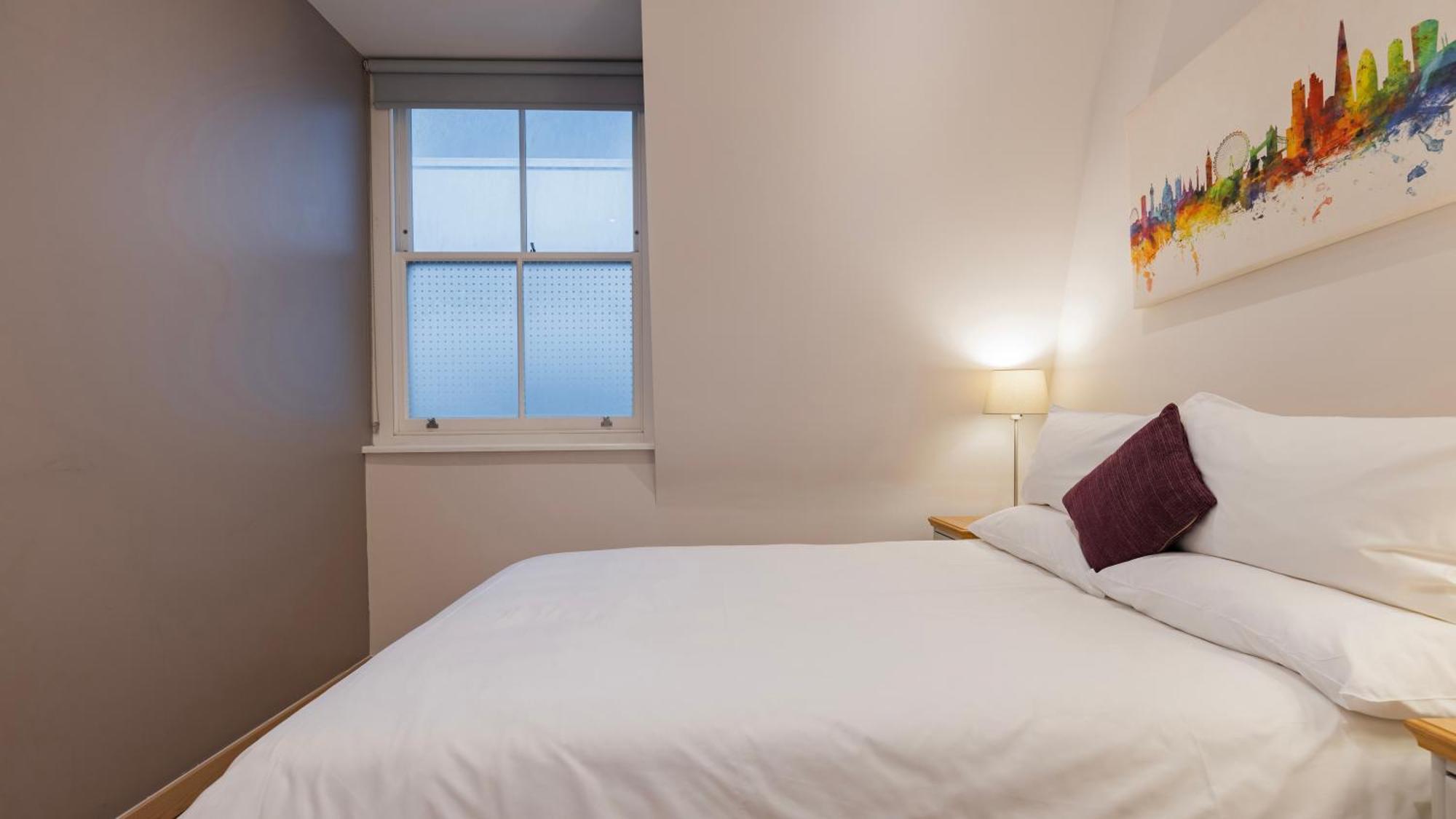 Bank Serviced By Lovelystay Apartahotel Londres