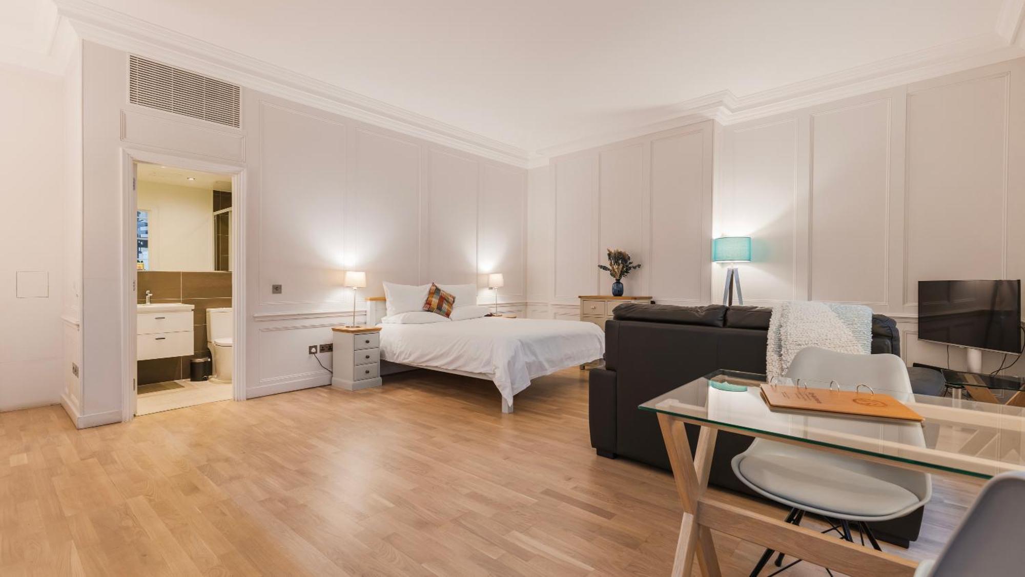 Bank Serviced By Lovelystay * Londres