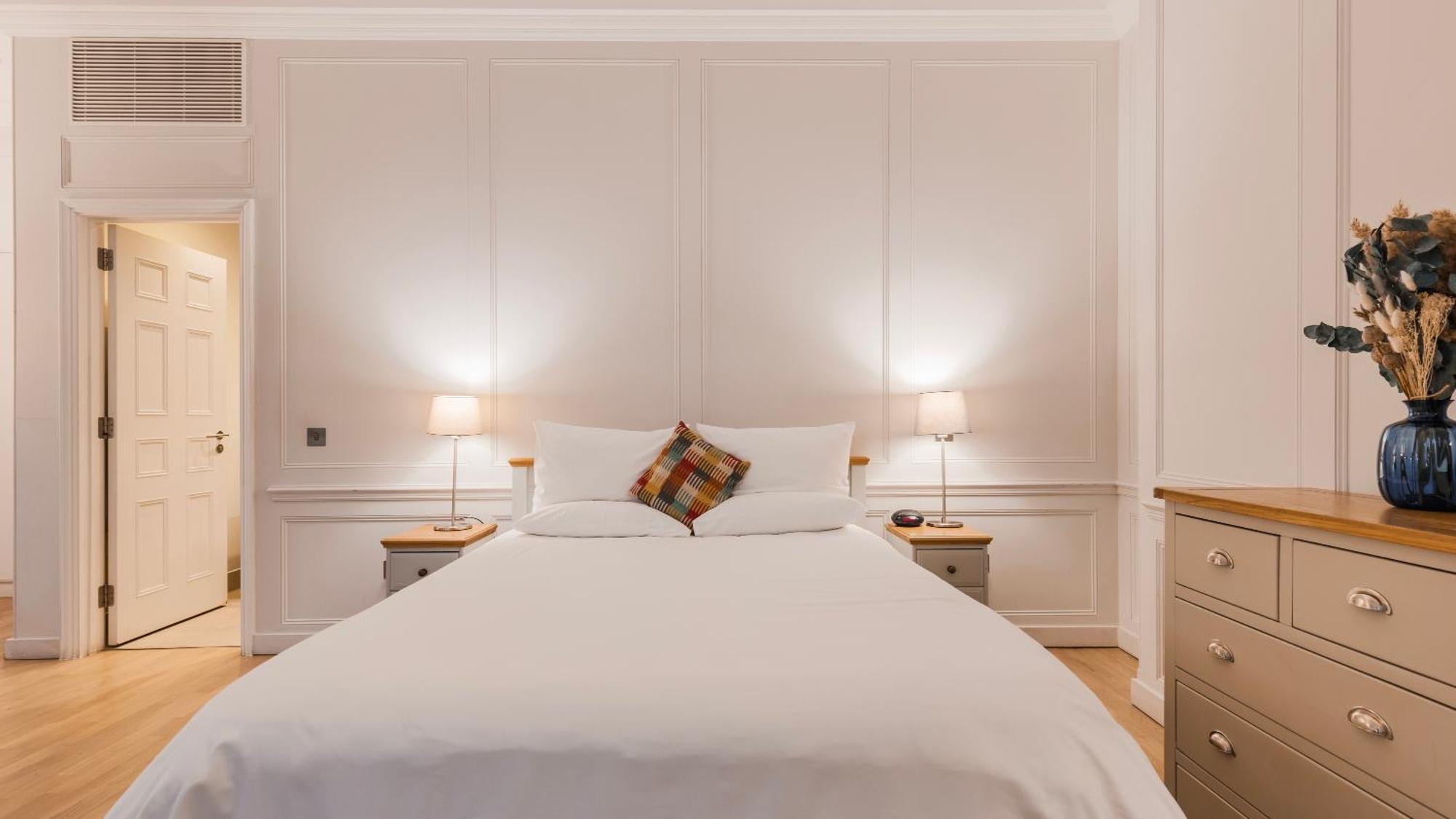 Bank Serviced By Lovelystay Apartahotel