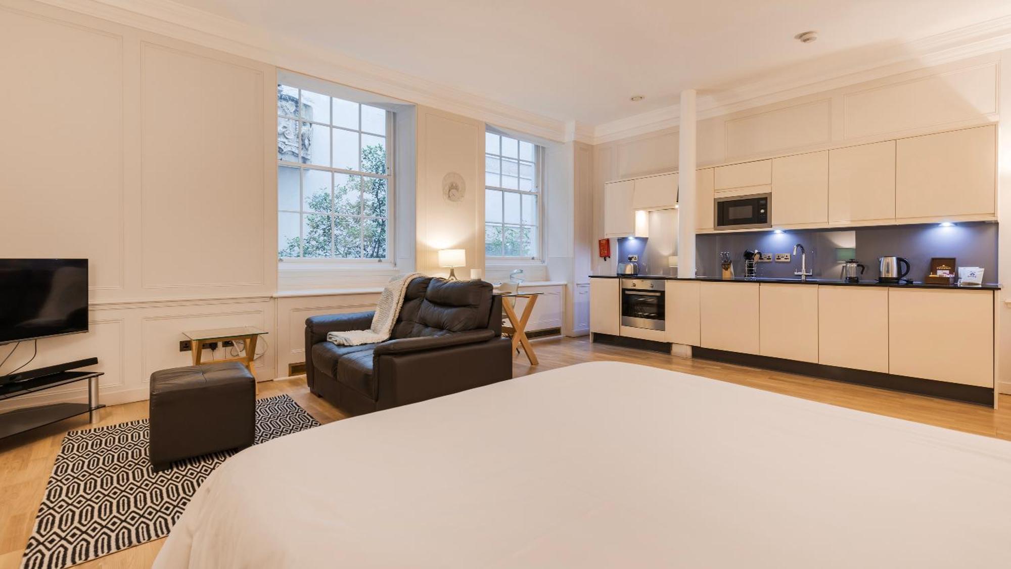 Apartahotel Bank Serviced By Lovelystay