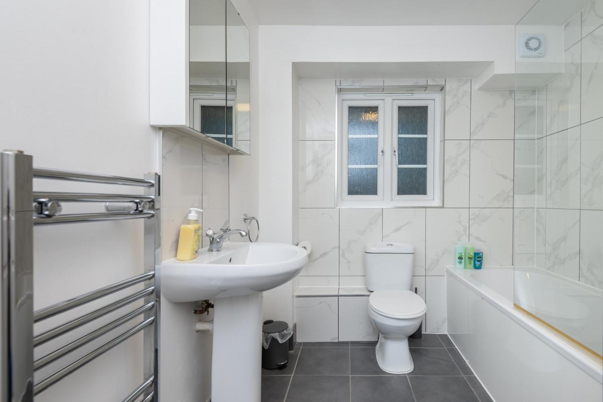 Beautiful 2-bed Near Wimbledon Tennis Appartement *