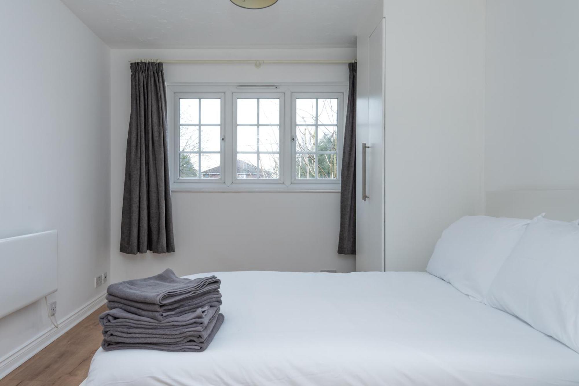 Beautiful 2-bed Near Wimbledon Tennis