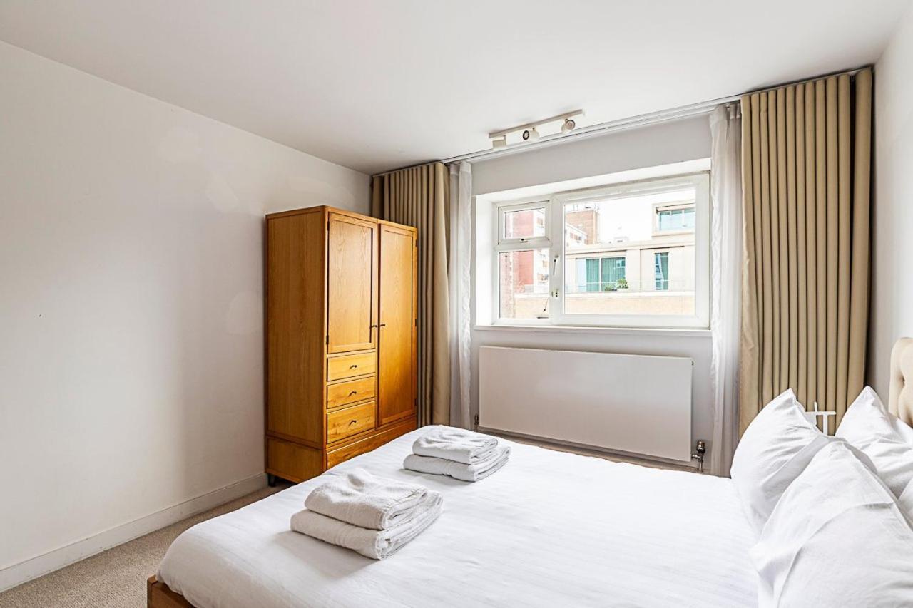 Comfy 2-bedroom With Balcony Londres