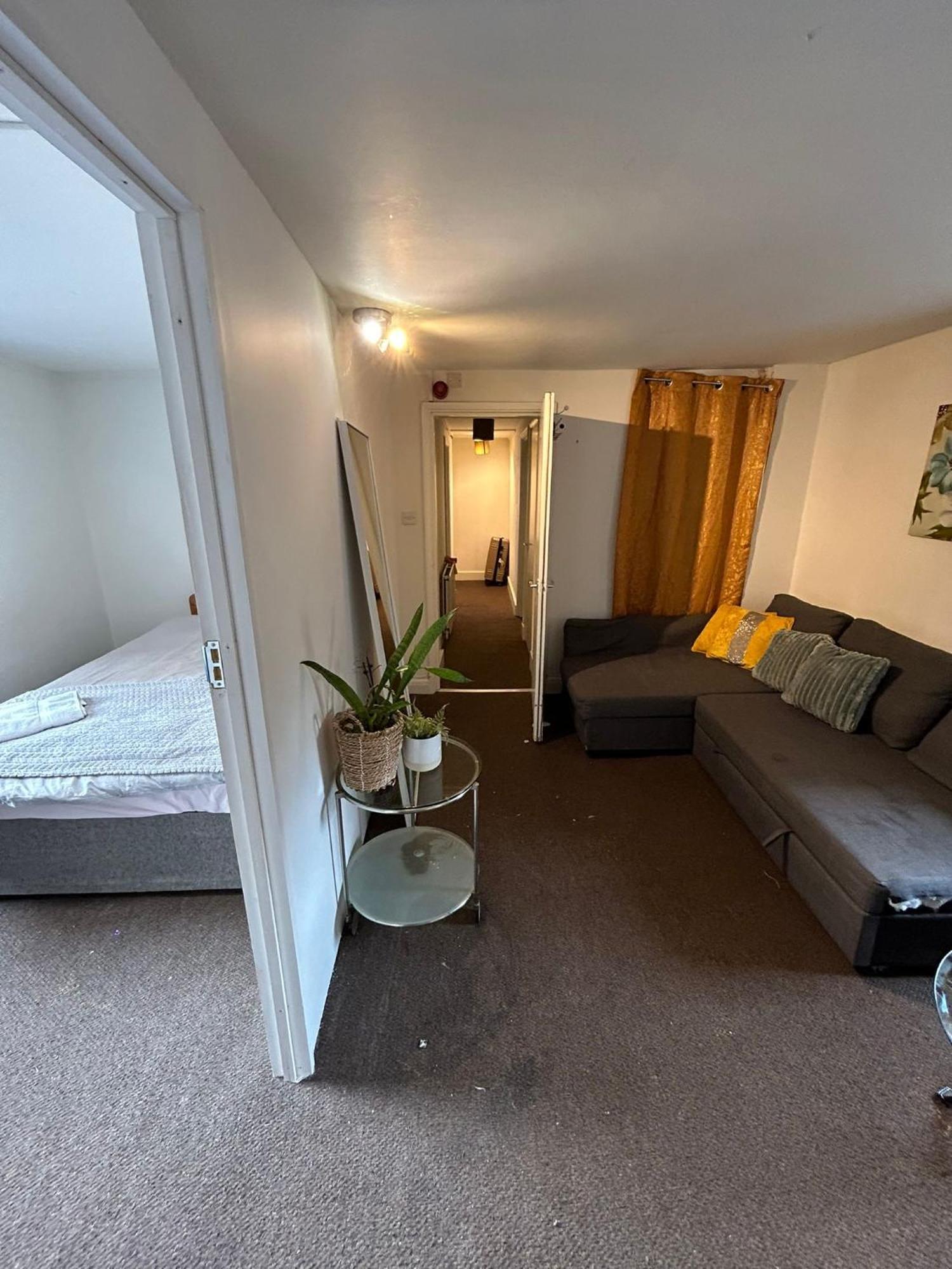 2 Bed Flat Appartement *