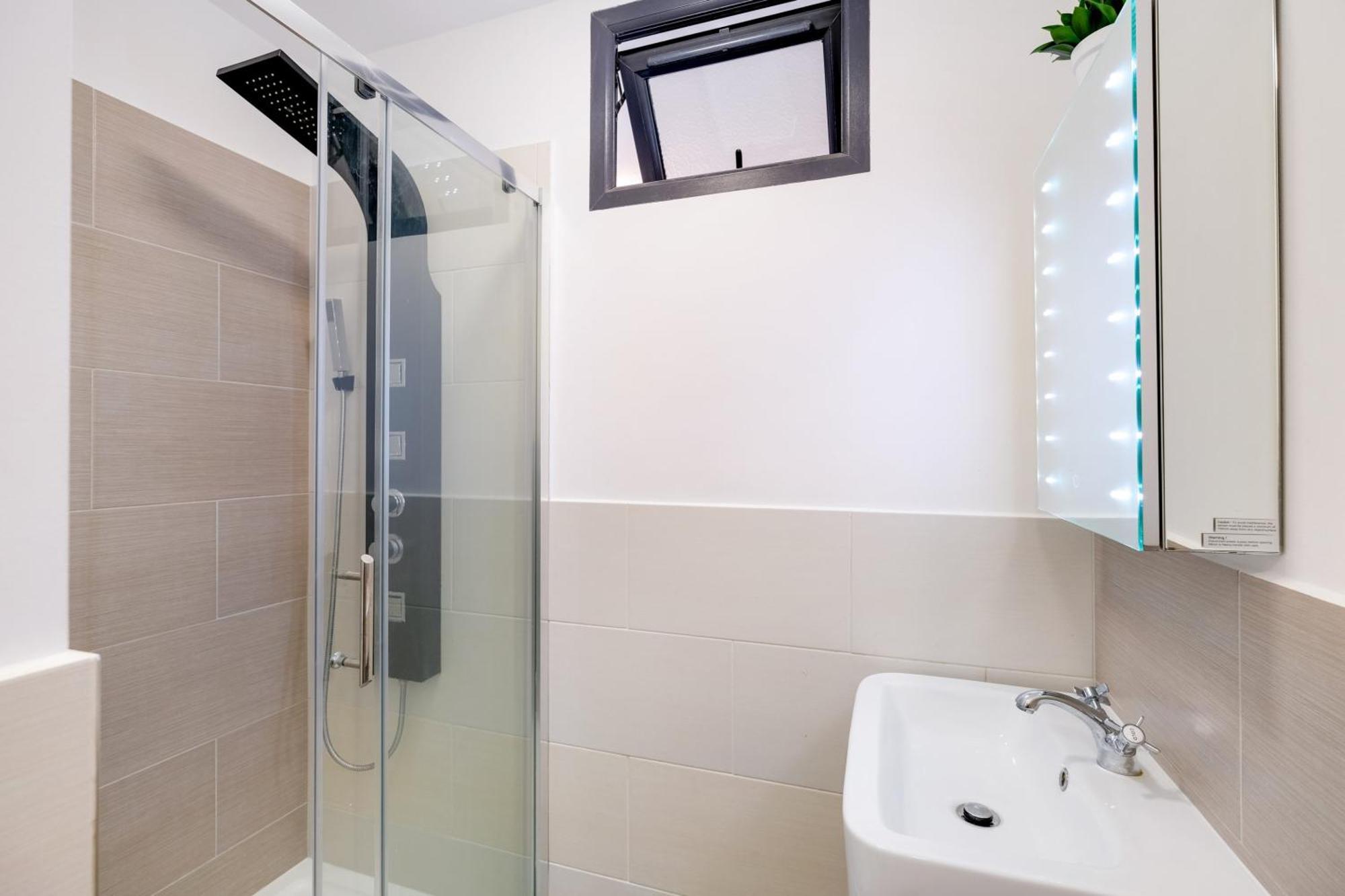 Hébergement de vacances Stunning Edwardian 6-bedroom Family In Muswell Hill *