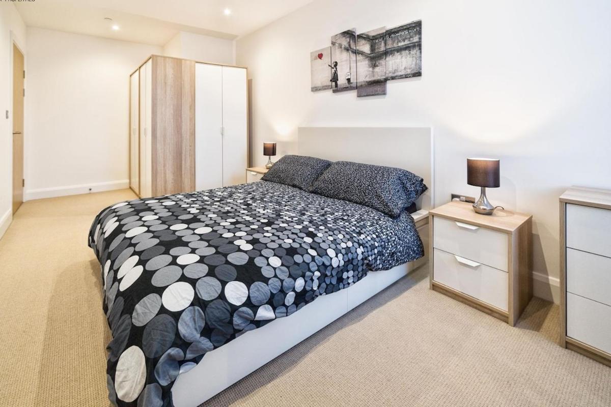 New Chic Luxury Flat View At Isle Of Dogs And The * Londres