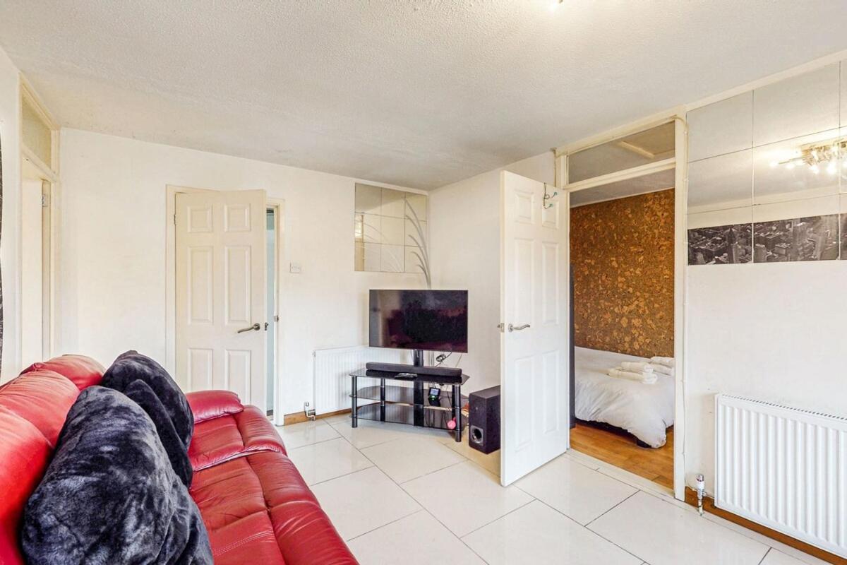 Apartamento 1-br Flat With Easy Tube Access Nine Elms