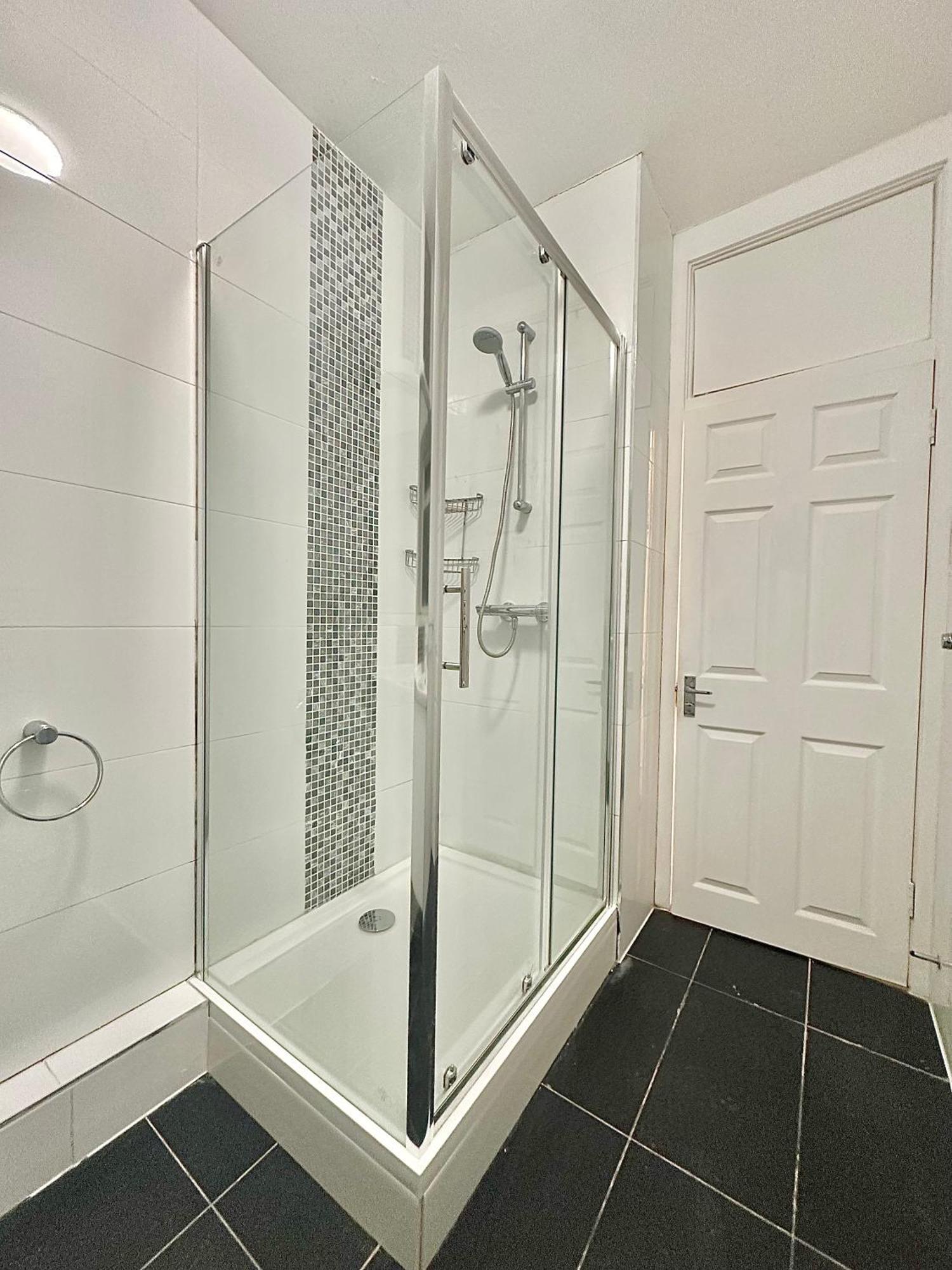 Appartement Ground Floor Finchley Flat *