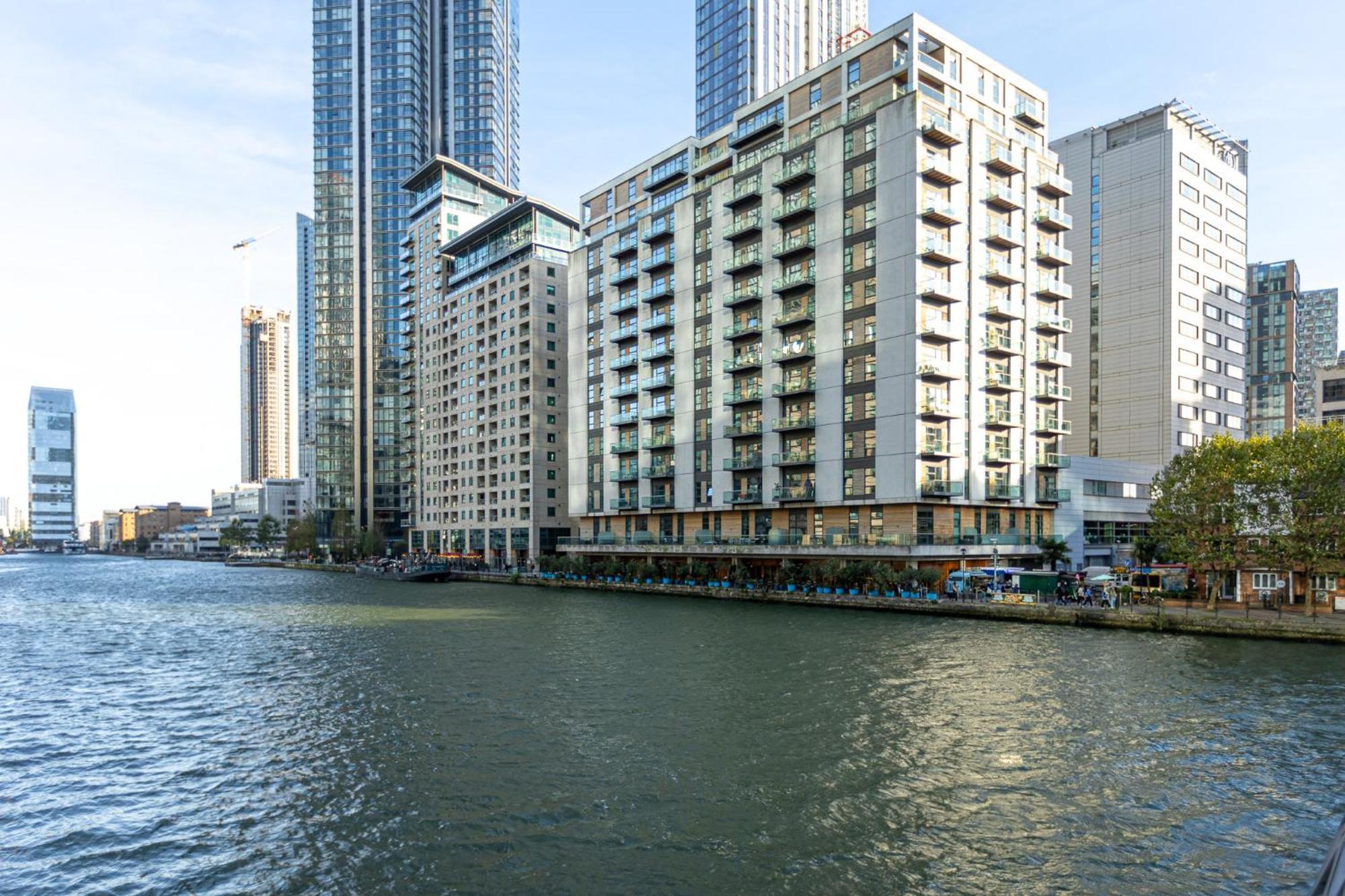 Appartement New Listing! Modern 3br, Prime Canary Wharf Londen