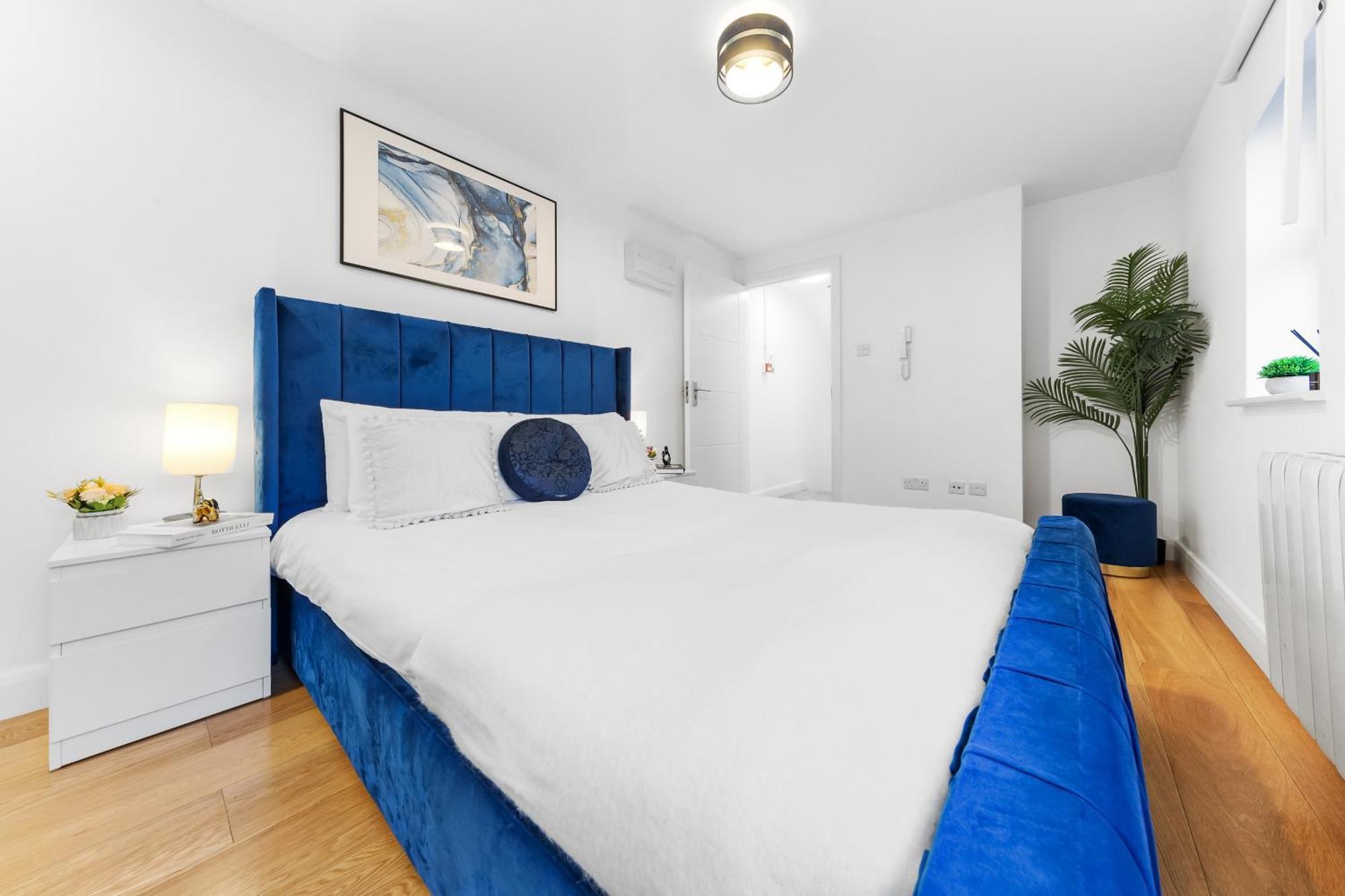 The Farringdon Apartment *