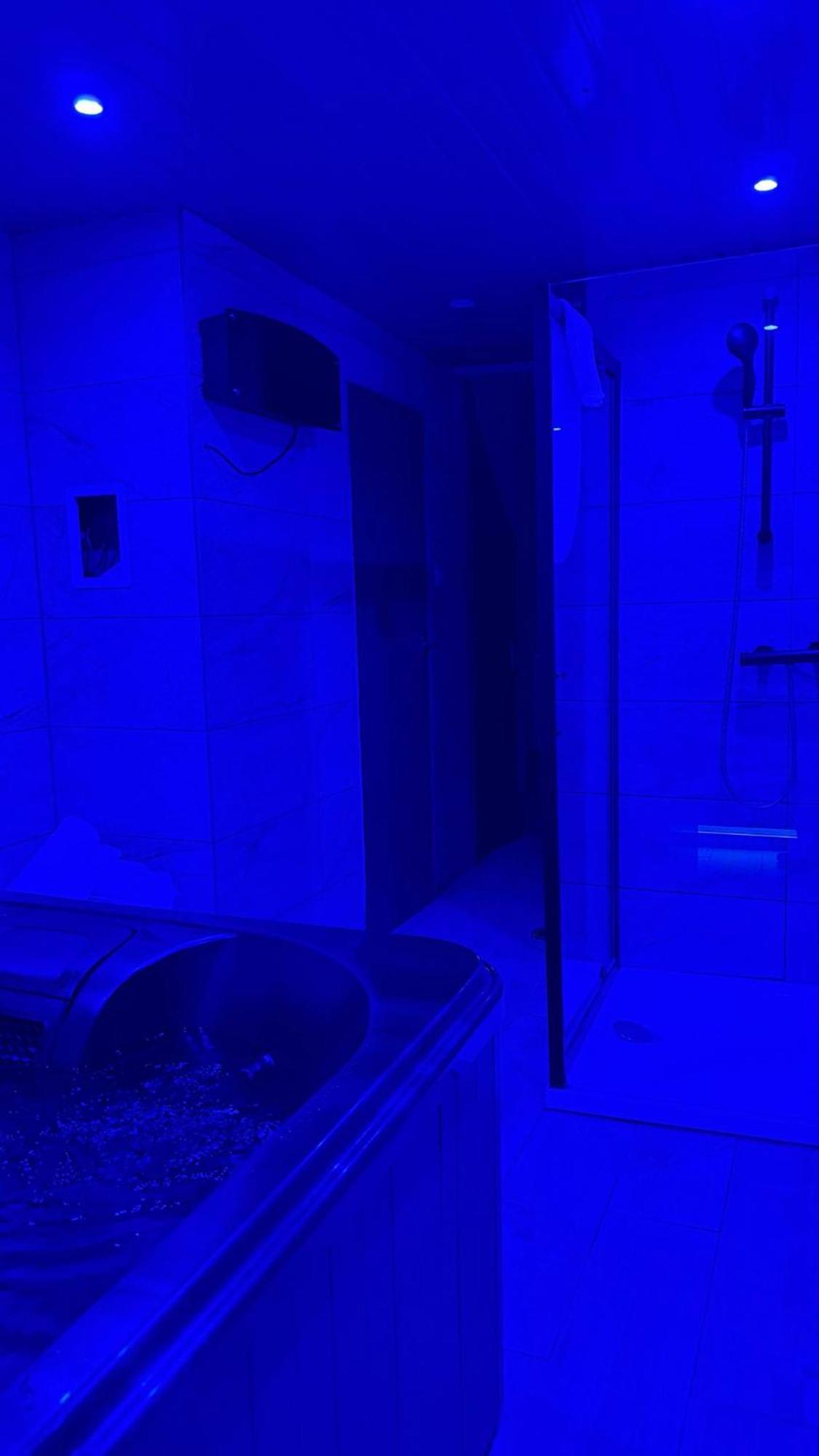 Apartment Elegant 1bedroom Flat With Jacuzzi In A Prime Location *